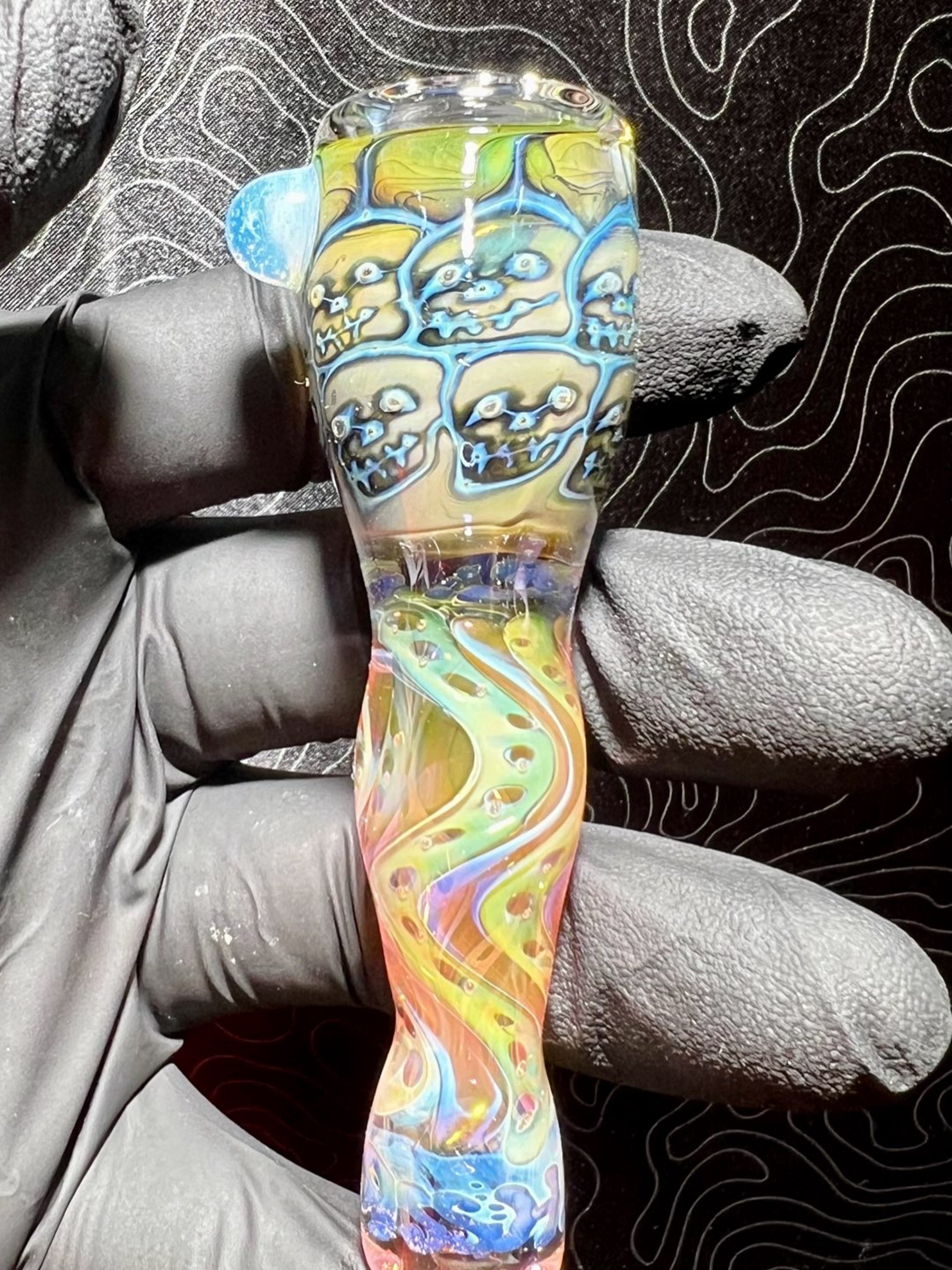 Preview pic of Hugh Glass Skulltech Chillum