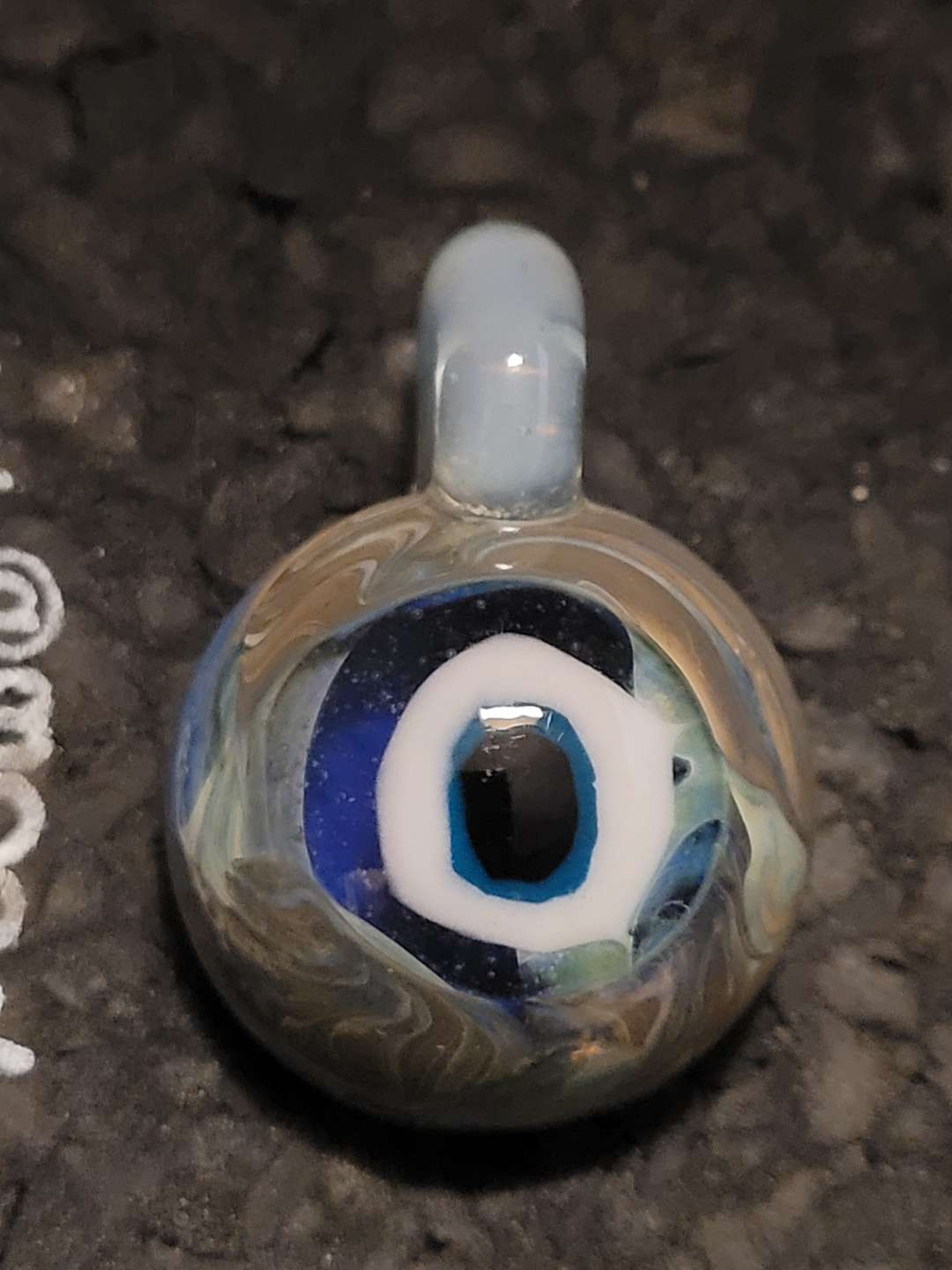Millie pendant eye image 0