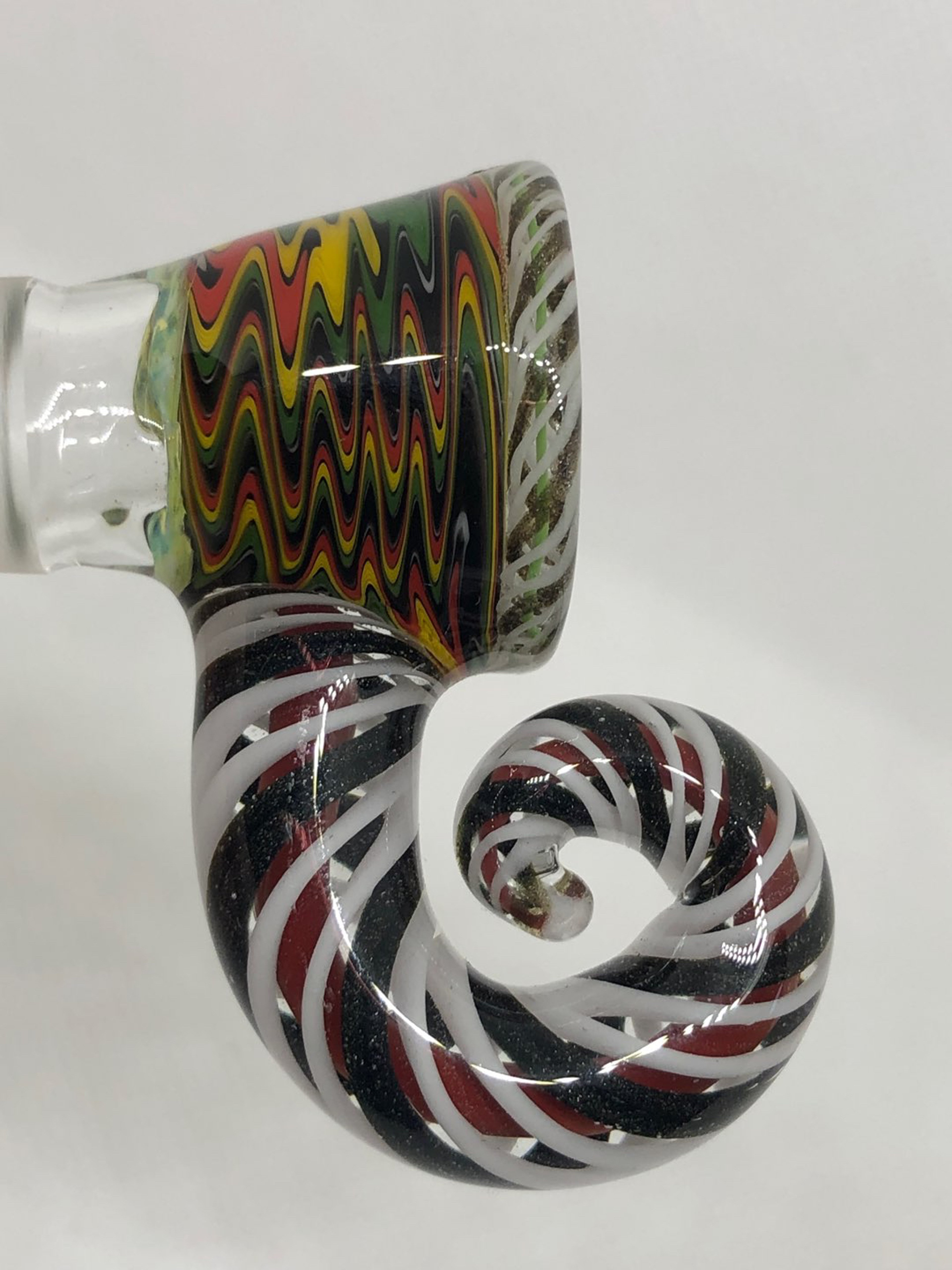 Preview pic of Rasta Multi Color Spiral Horn WillStar 14mm 3 hole