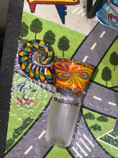 Preview pic of Rainbow 4Hole/ 18mm slide/bowl Willstar