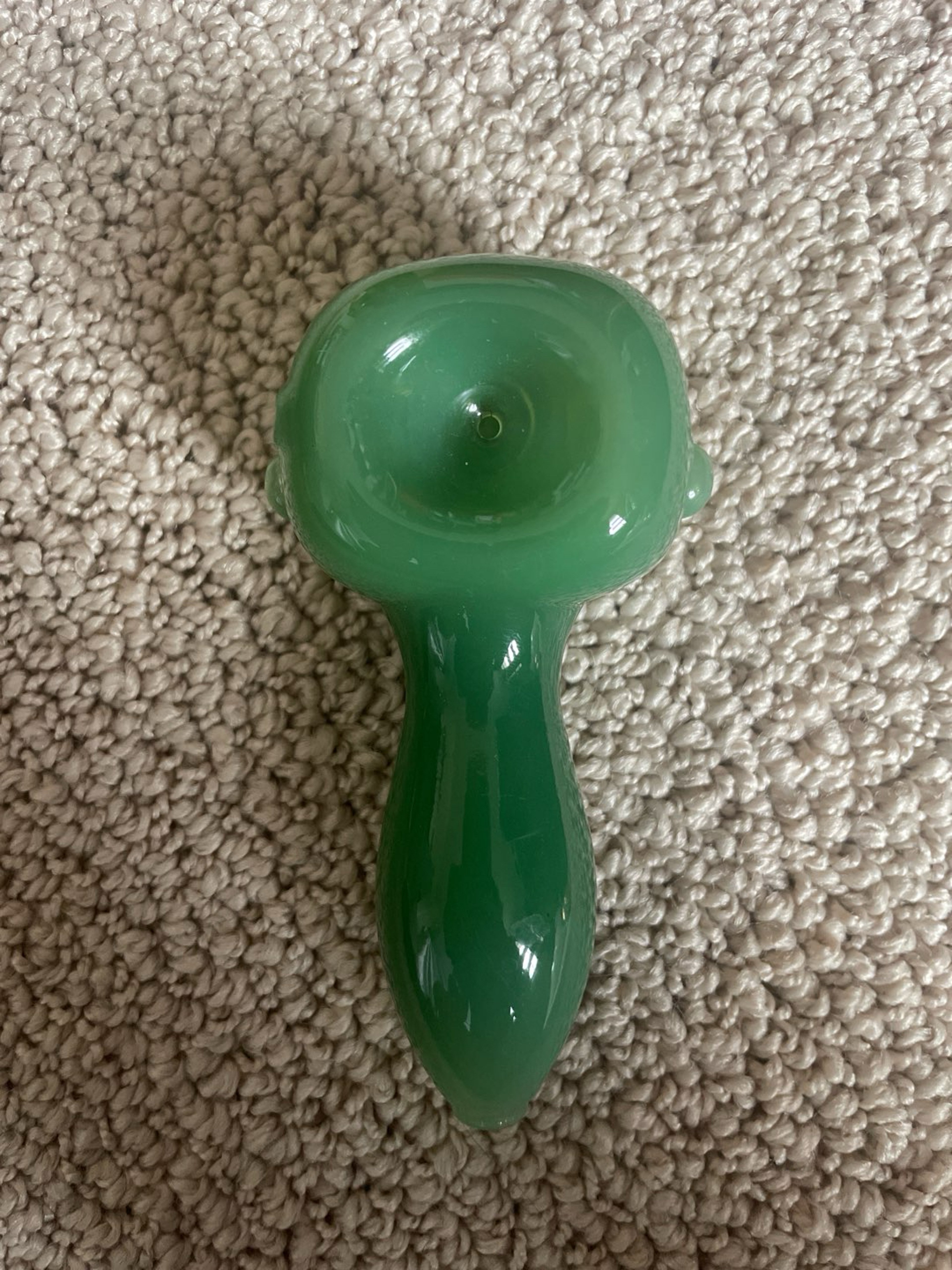 Preview pic of Green Alien Glass Pipe