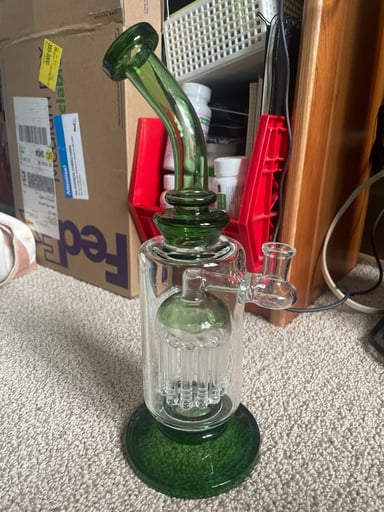 Preview pic of Green Jellyfish Percolator Glass Bong