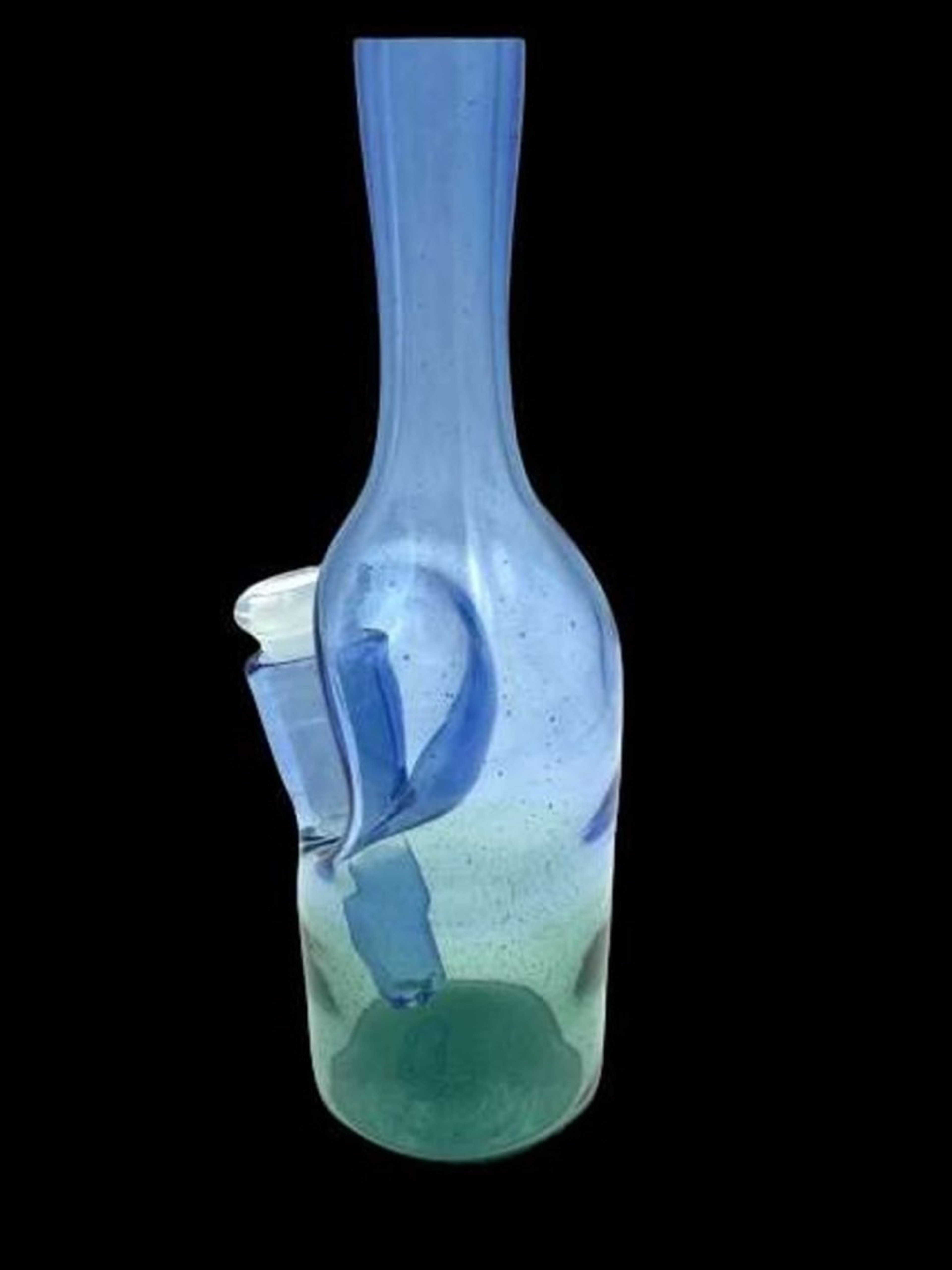Preview pic of Welch Blue Fade Sake Bottle