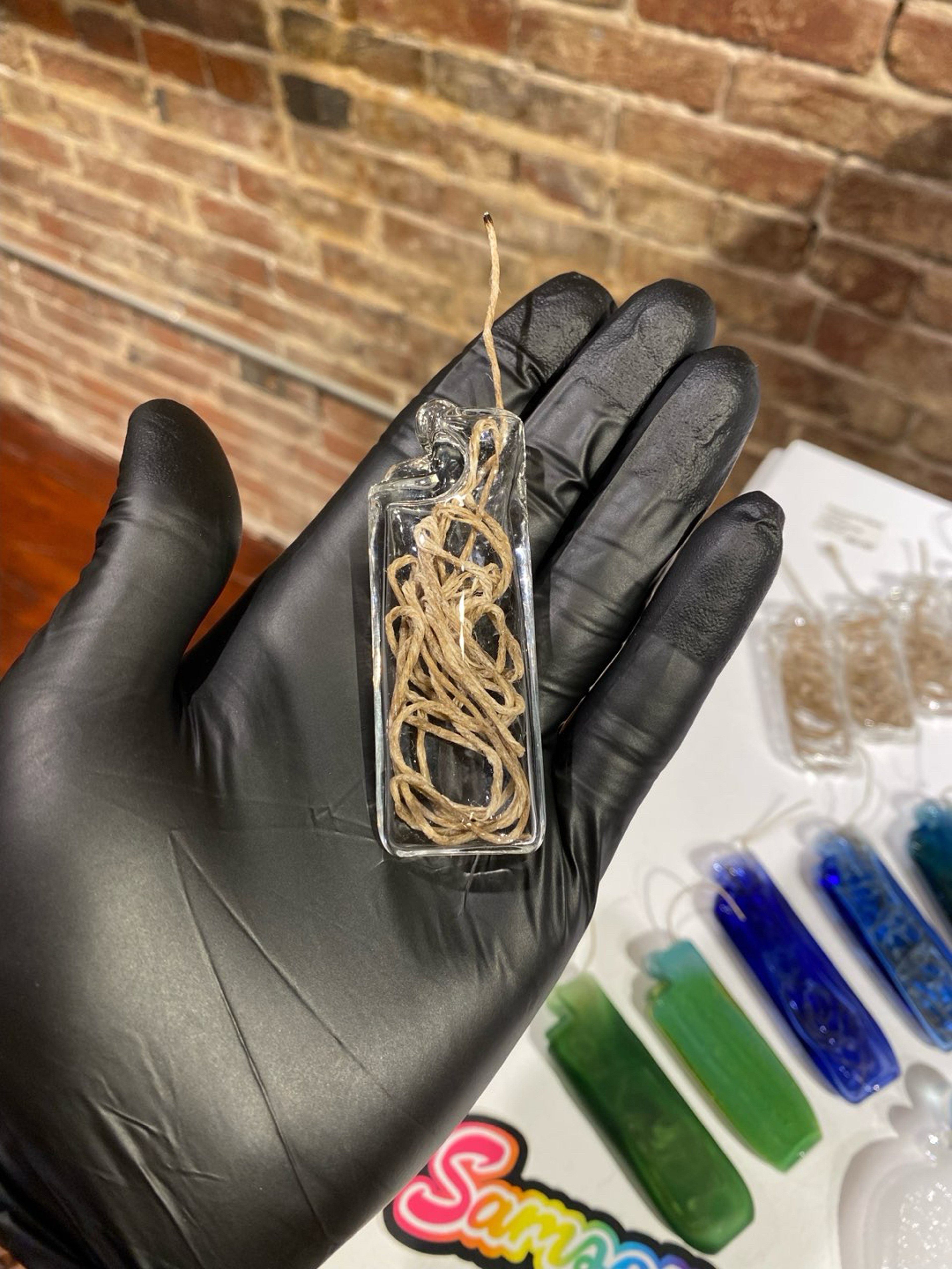 Preview pic of Samson’s Glass Clear Hempwick Lighter