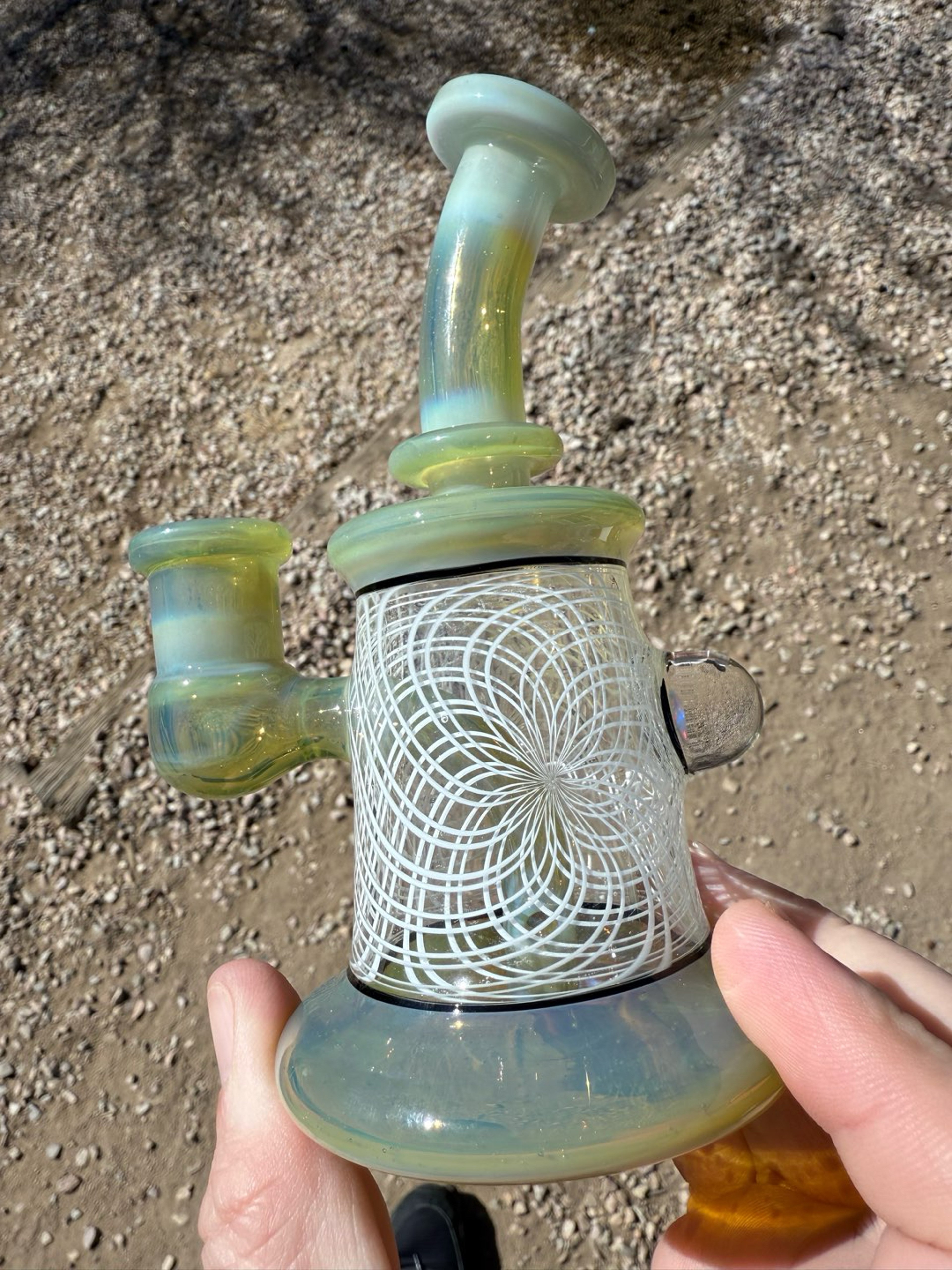 Preview pic of Northstar & White Retti w/Opal Daveman Glass