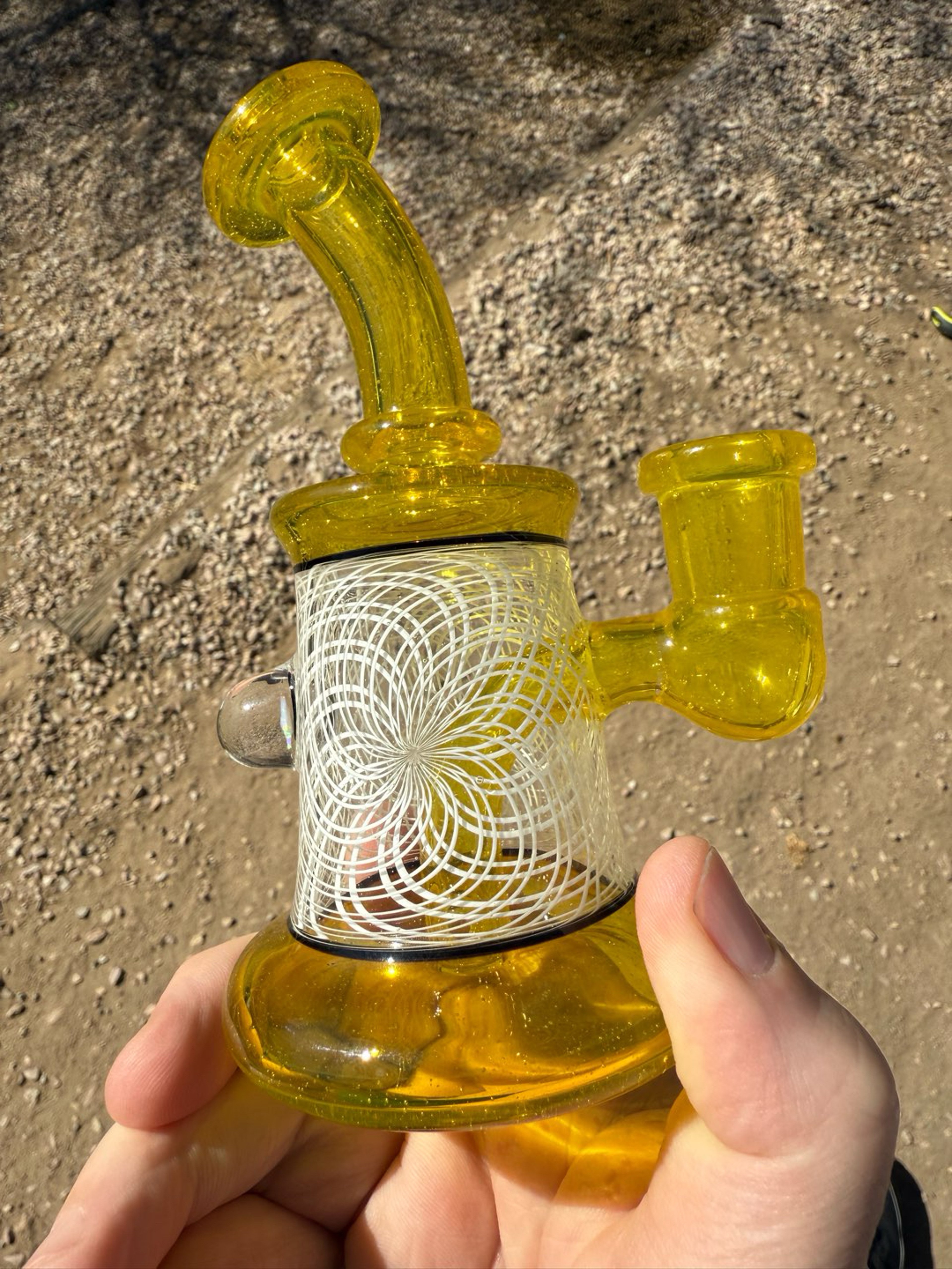 Preview pic of Terps & White Rhetti W/ Opal Daveman Glass