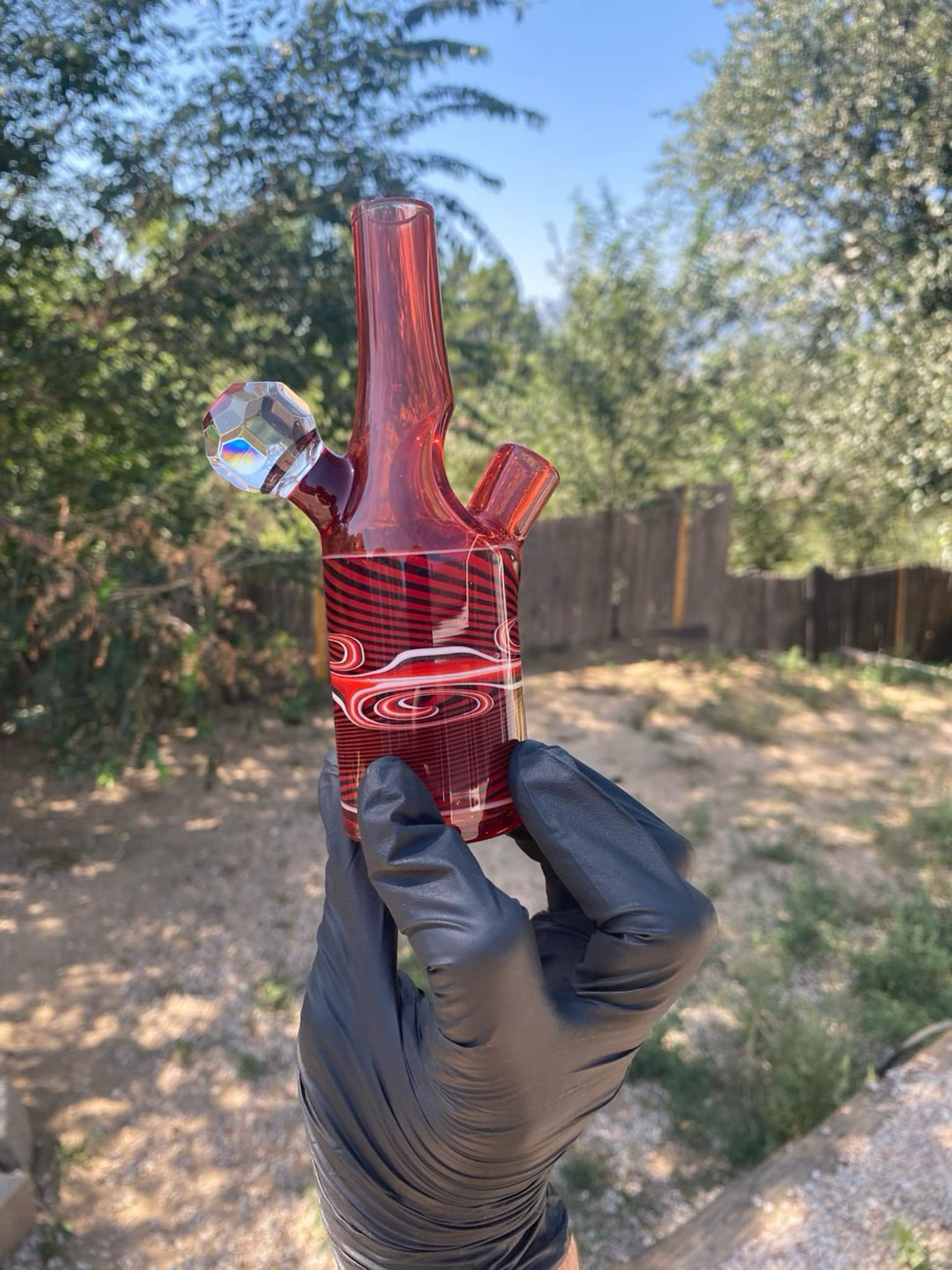 Preview pic of Glass Mechanic x WillStar Collab Hydra Faceted Cab Saki Bottle