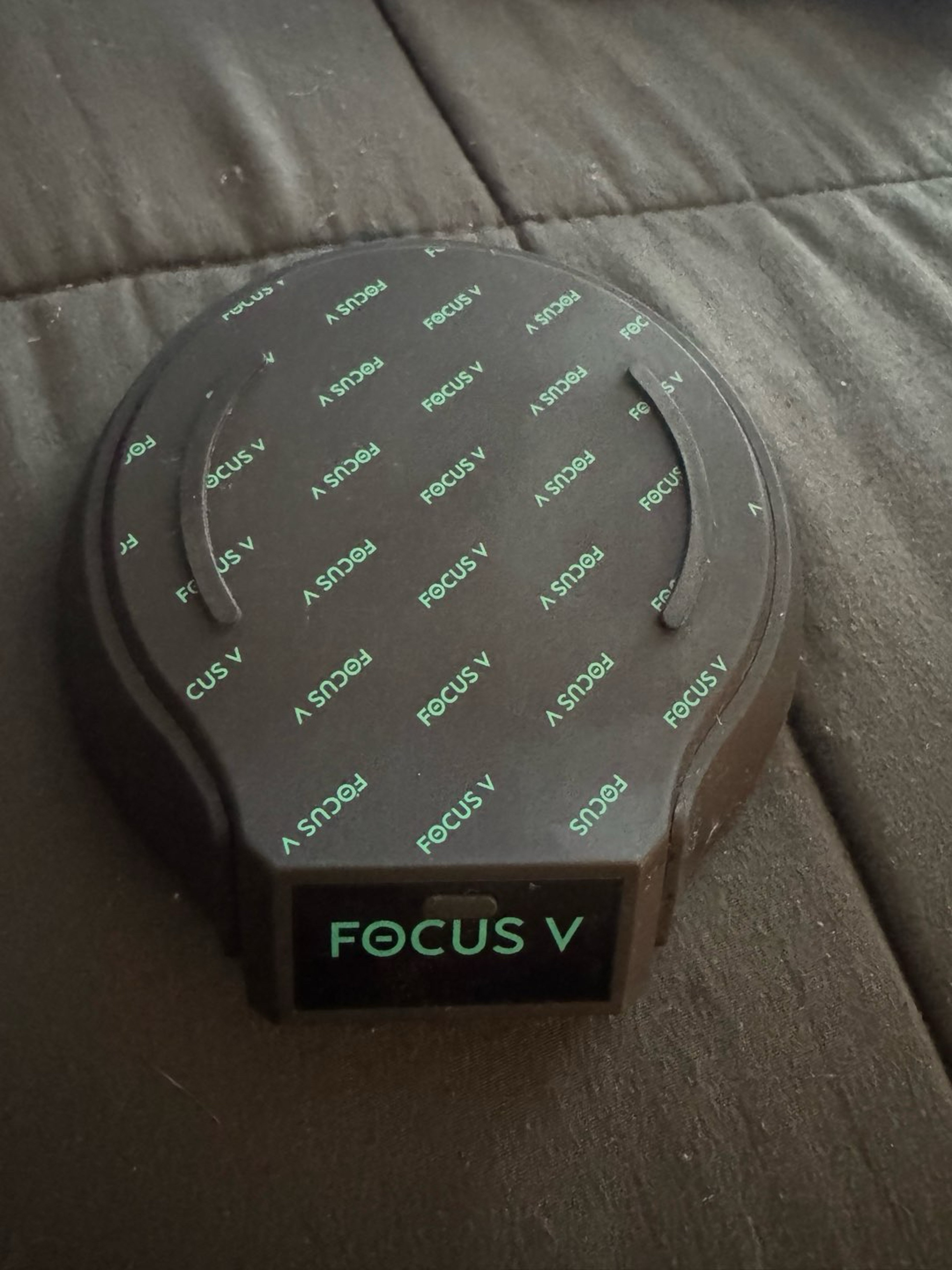 Preview pic of FocusV Carta2 Power Bank! Trusted Seller! Same Day Shipping!