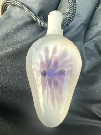 Preview pic of Dot implosion pendant