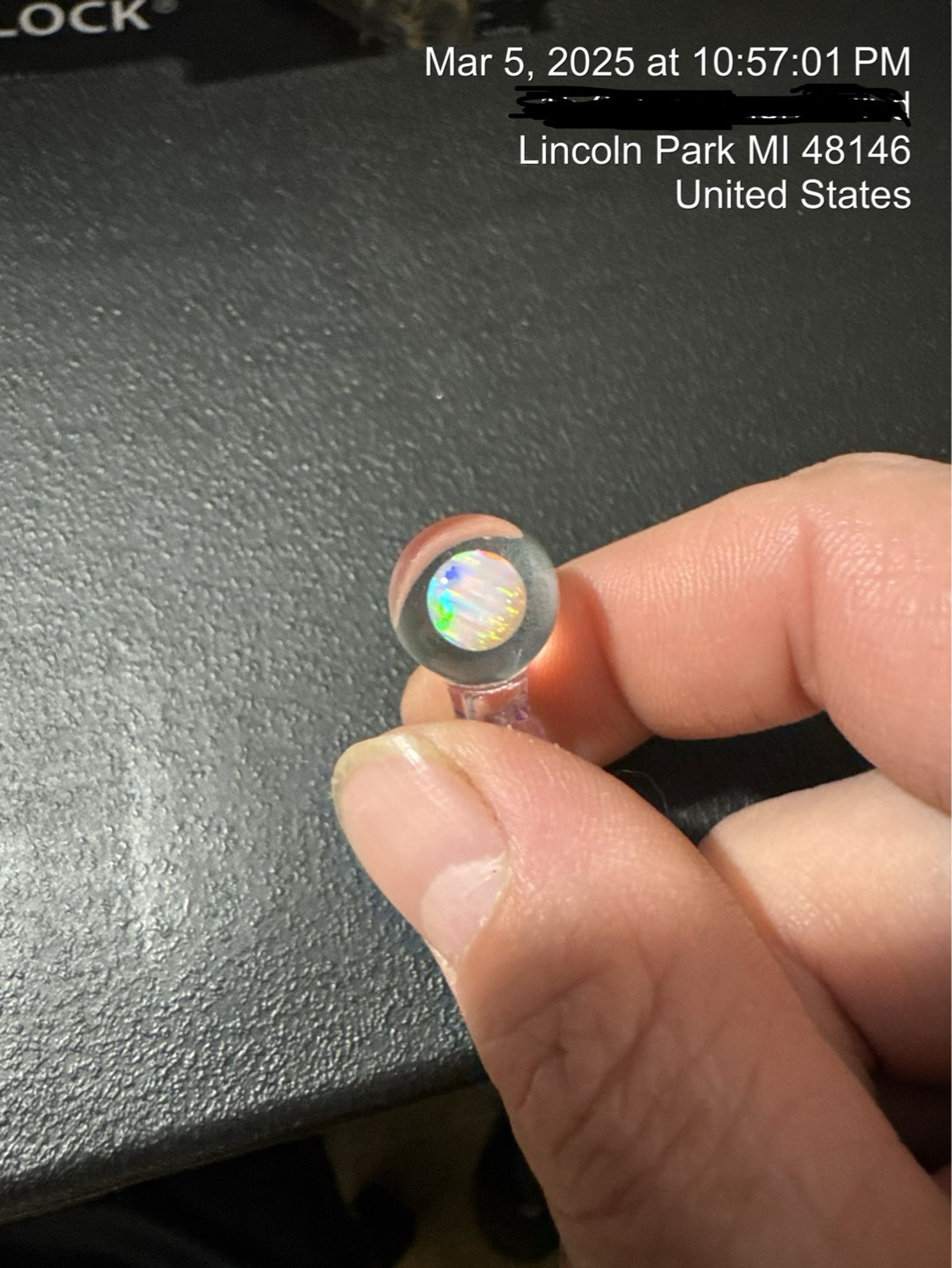 Preview pic of Boro glass 6mm crushed opal proxy ball cap