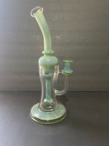 Preview pic of Polka dot incycler water pipe