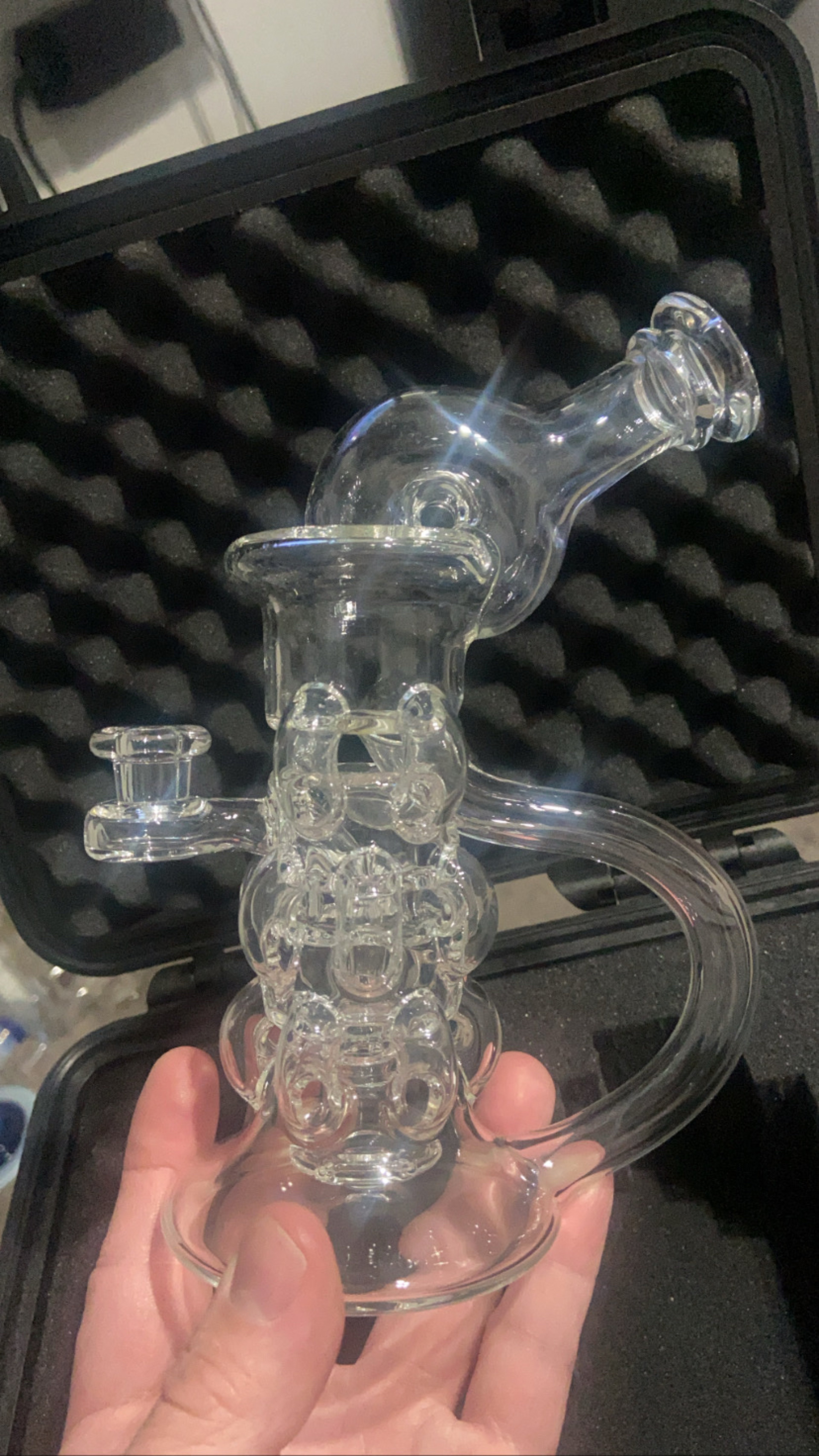 Preview pic of Ubik Glass Stepladder V4