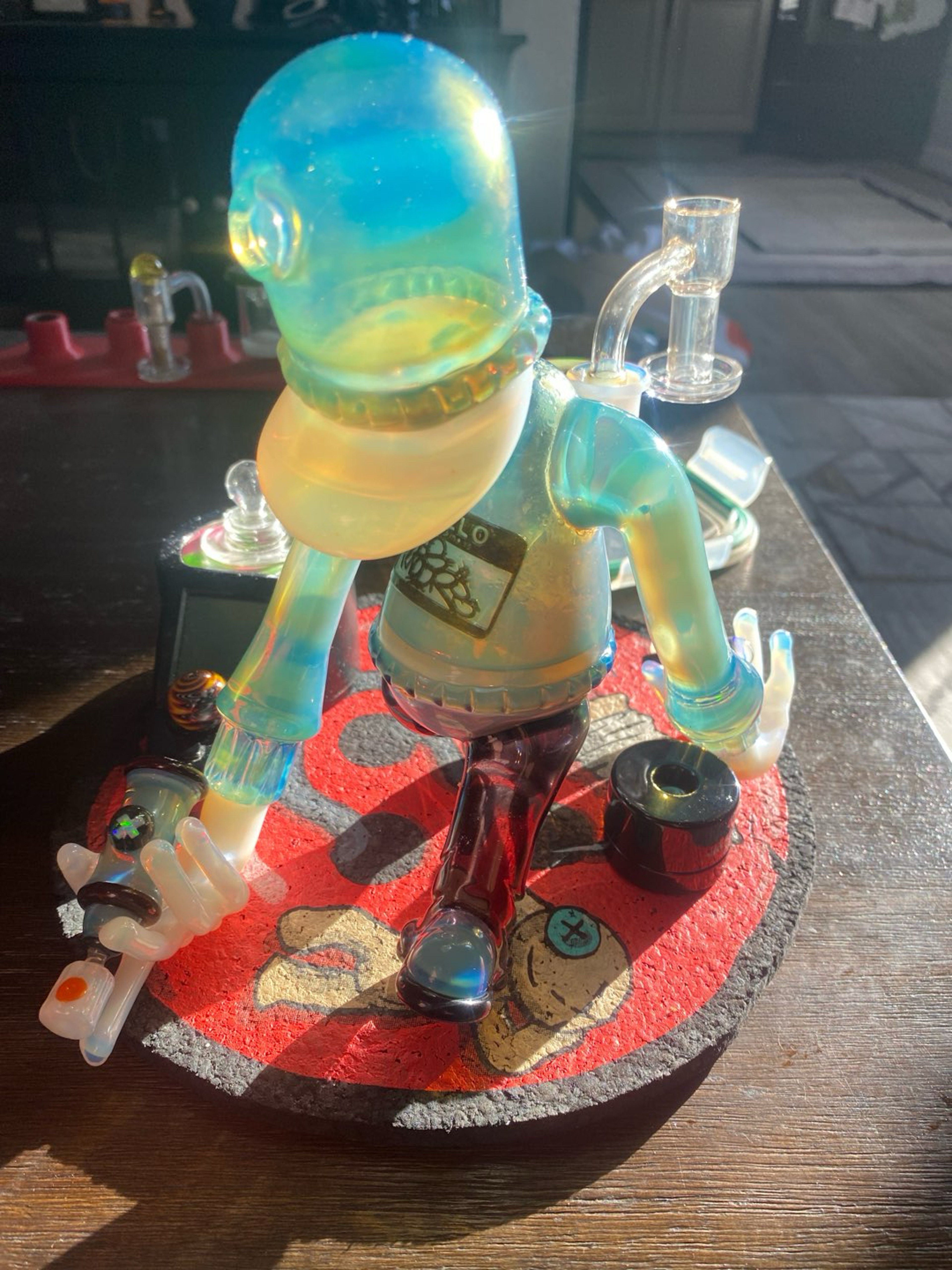 Preview pic of Les Moor Glass