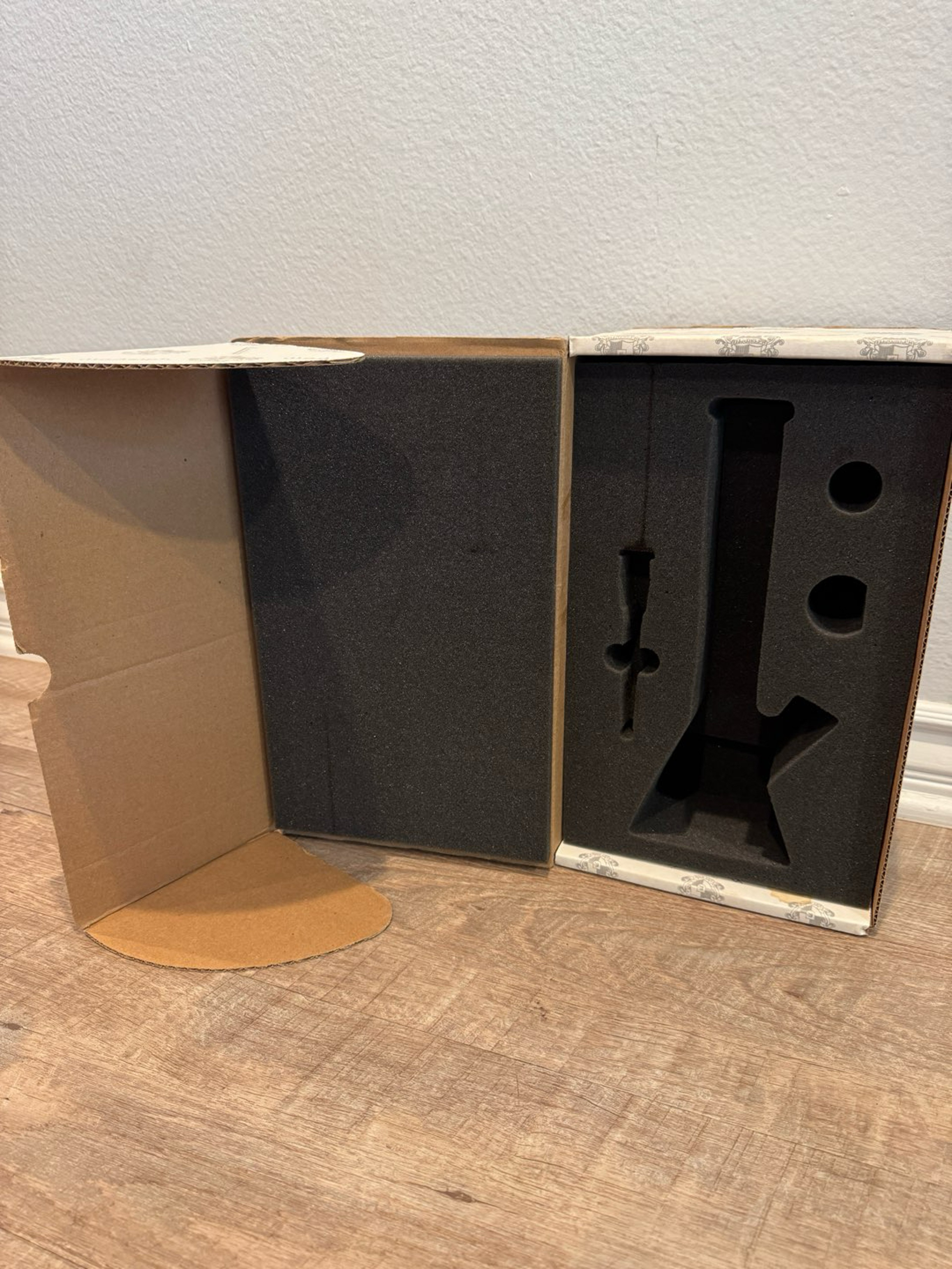Preview pic of Illadelph Mini Beaker BOX