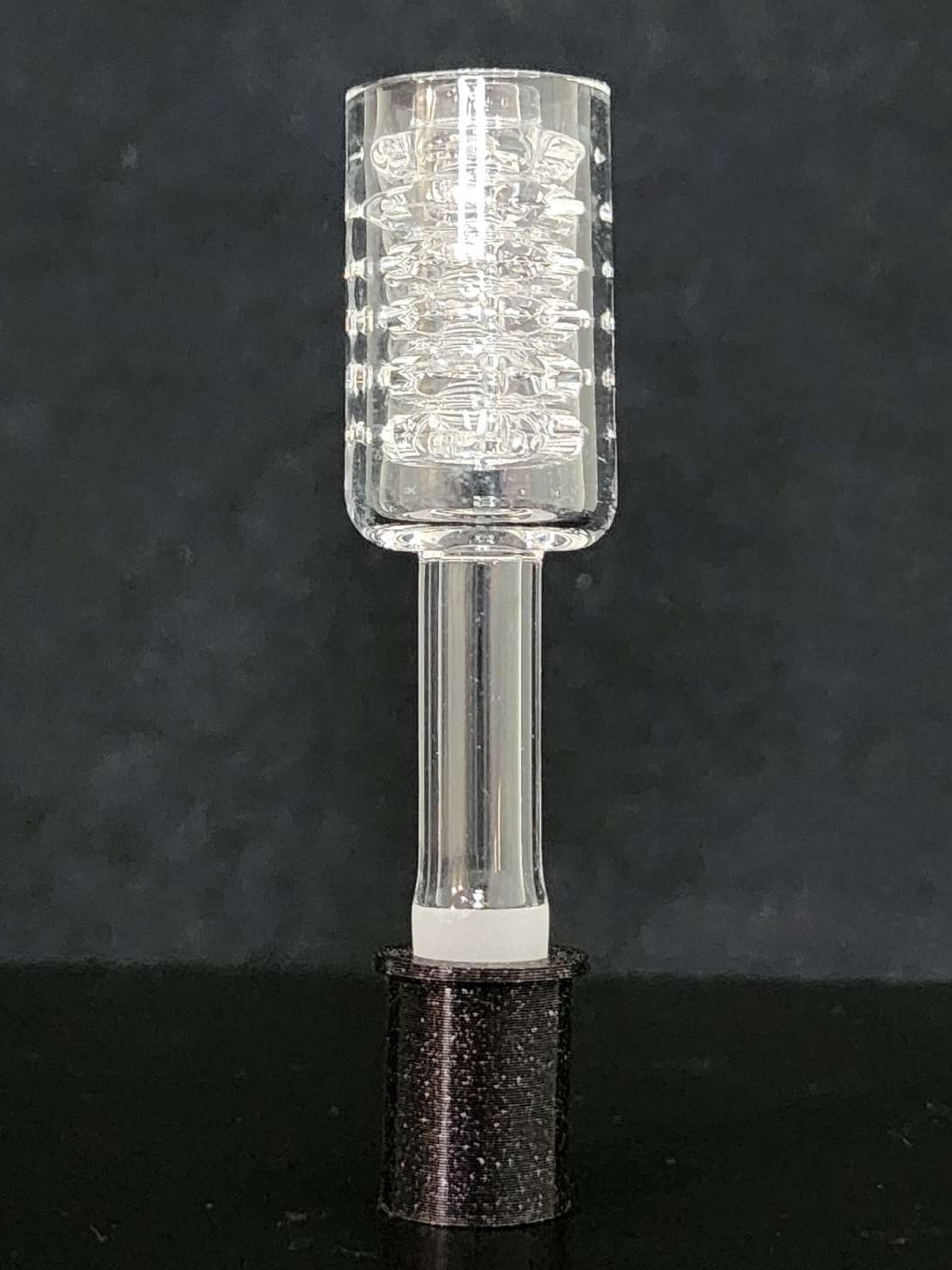 Preview pic of Imported Quartz 6 Stack Diamond Knot
