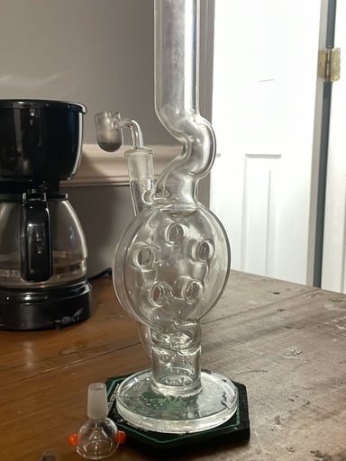 Preview pic of Revolver Bong!