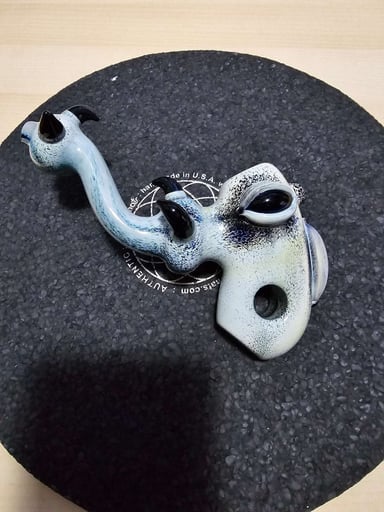 Preview pic of Monster dry pipe/pendant