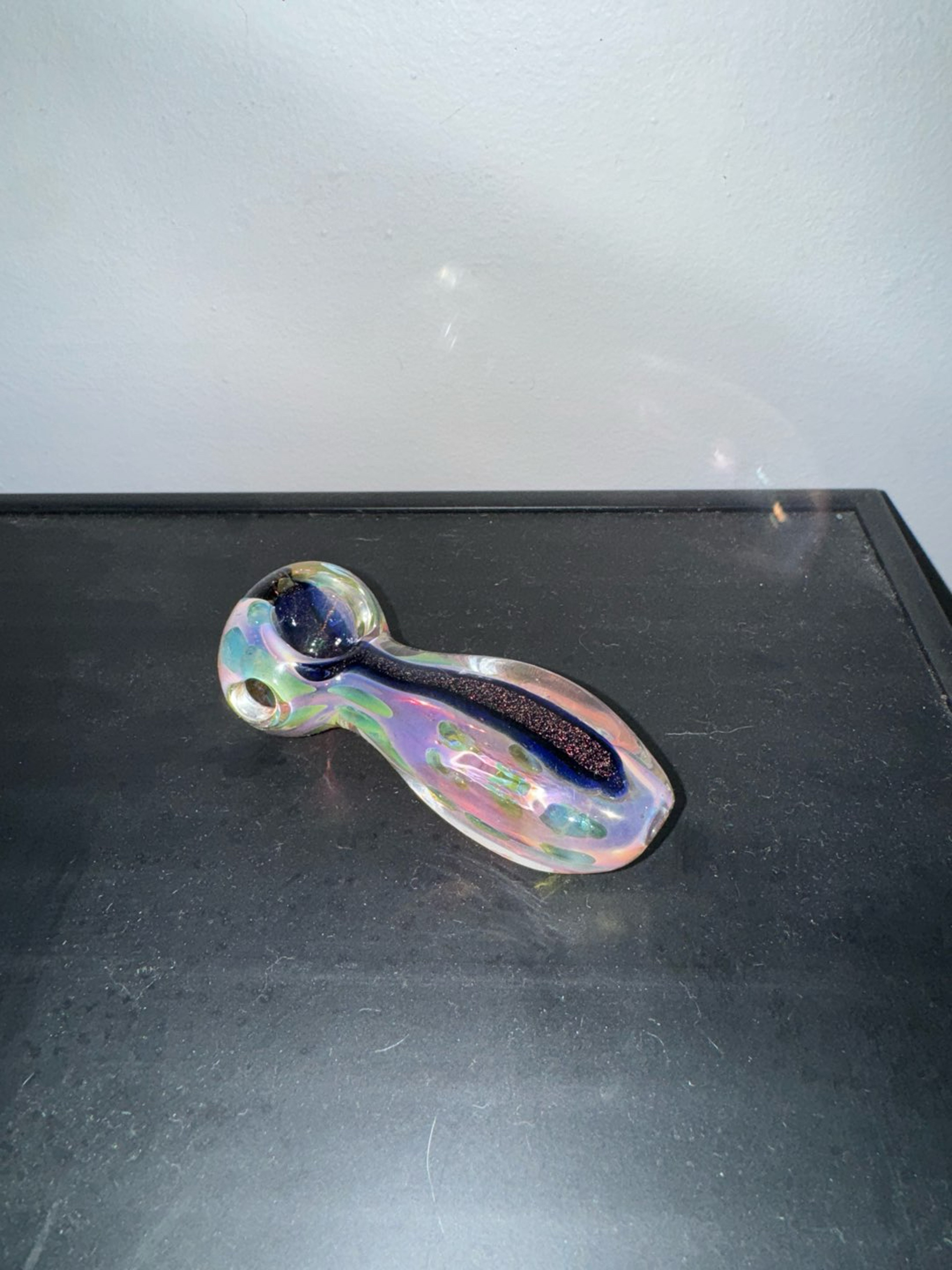 Preview pic of Beautiful Iridescent Pipe