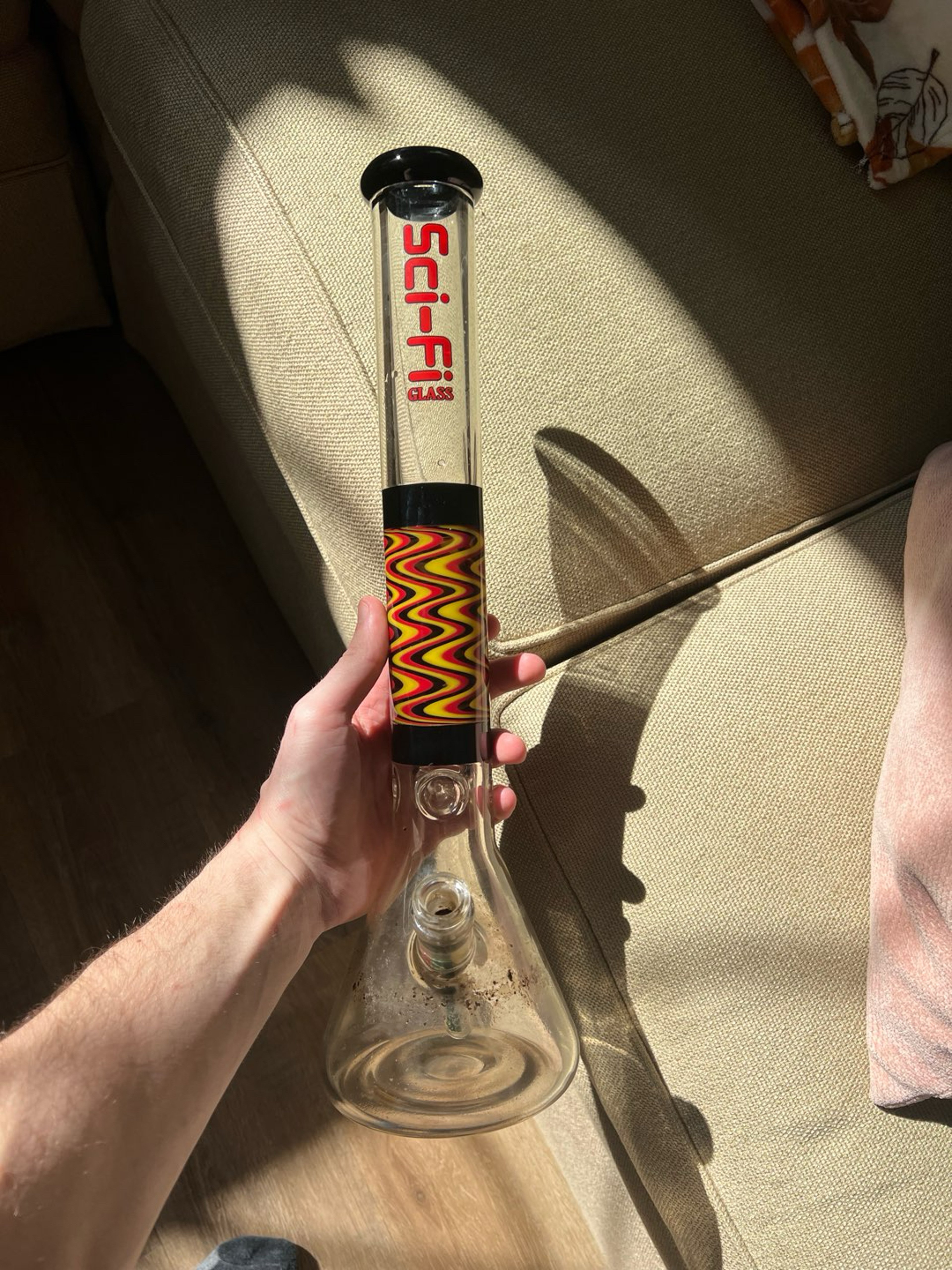 Preview pic of SCI-FI Beaker Bong