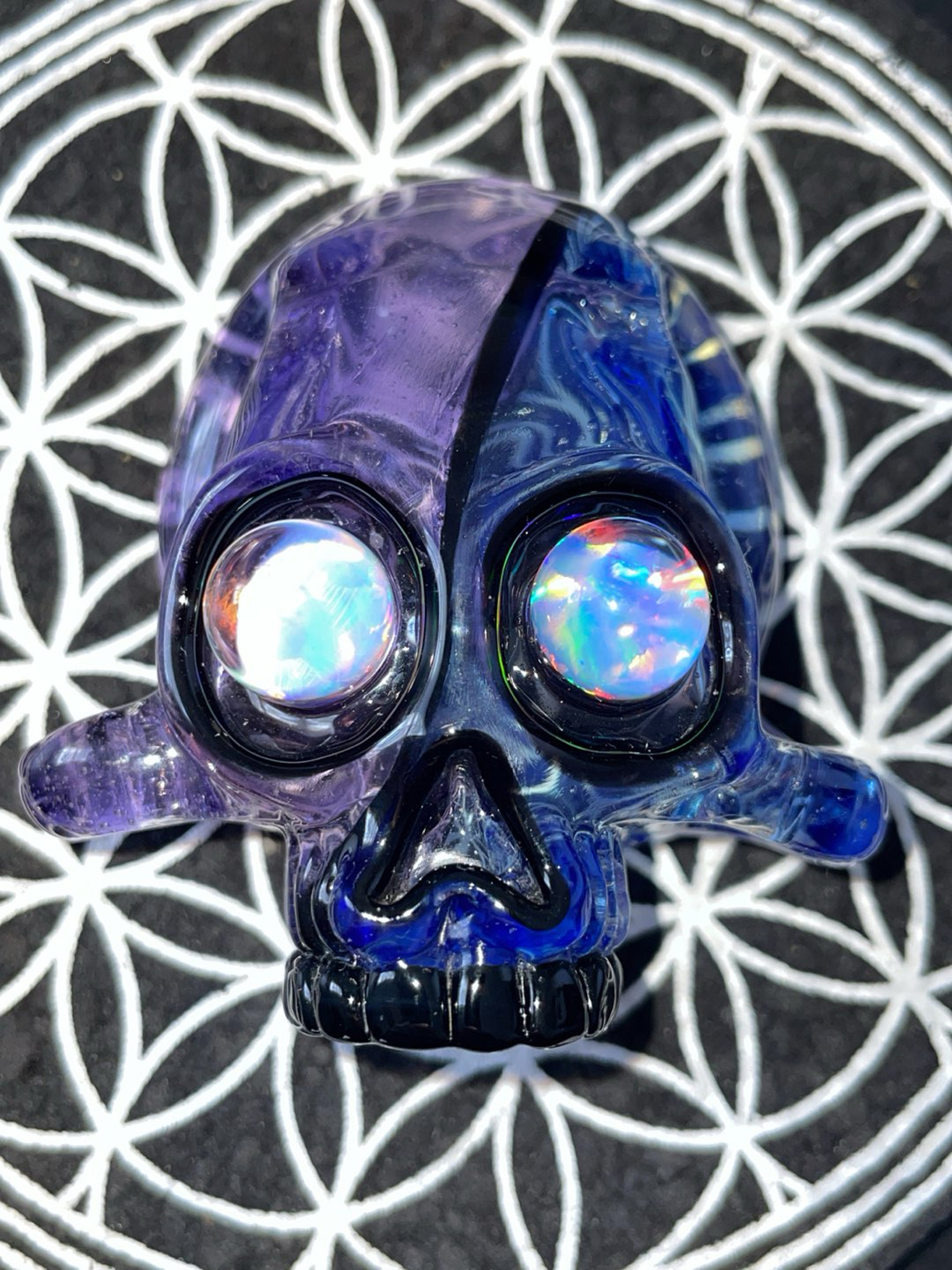 Preview pic of Akm split skull pendant