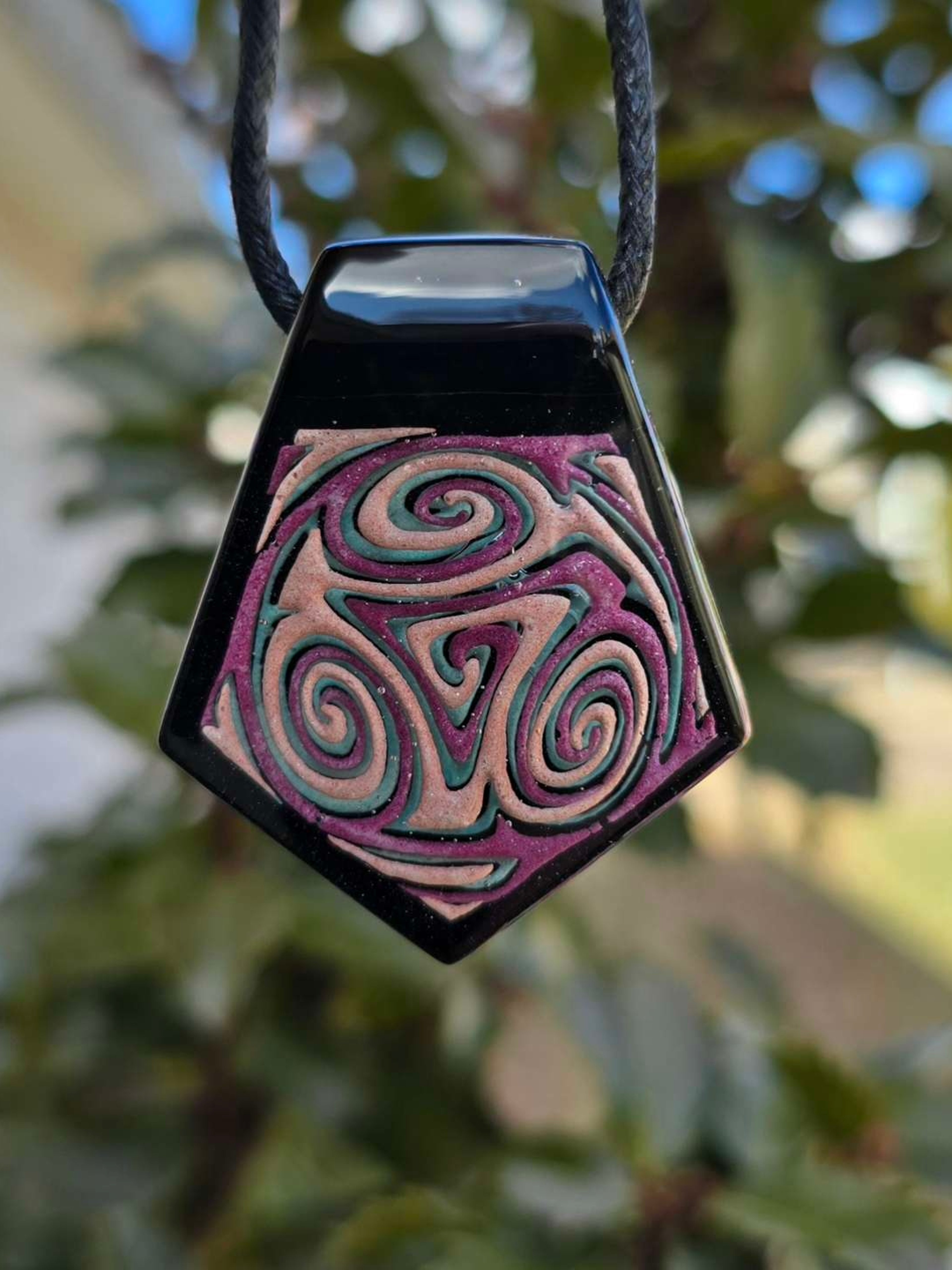 Preview pic of Triple Spiral WigWag Styled Layered Glow UV Pendant