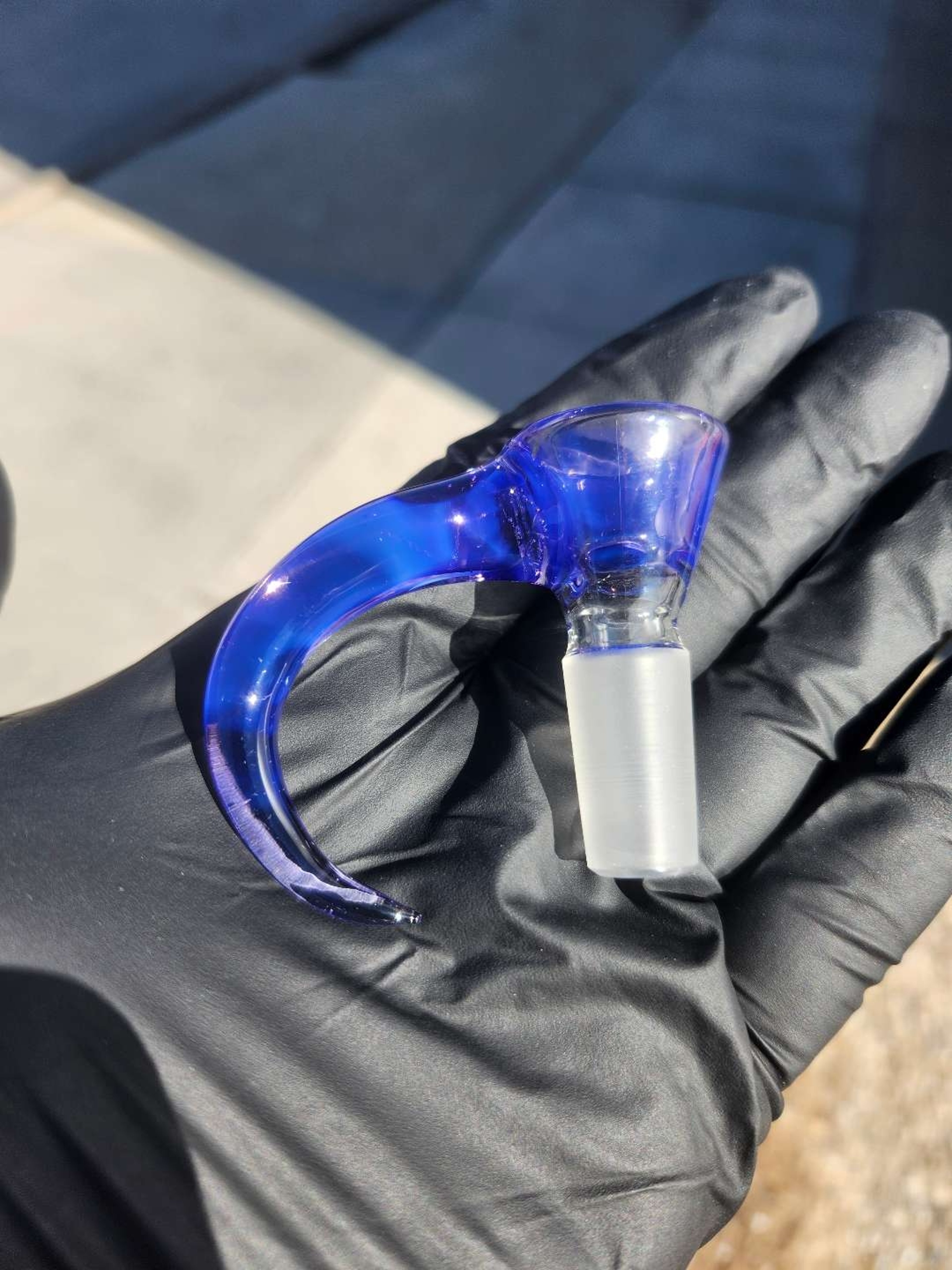 Preview pic of URE GLASS 14MM 4 HOLE SLIDE