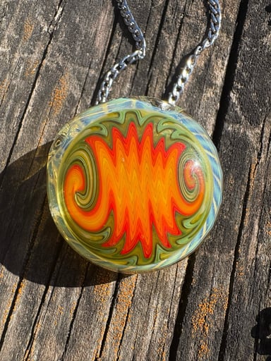 Preview pic of Plymouth Flameworks Revesal Hollow pendant