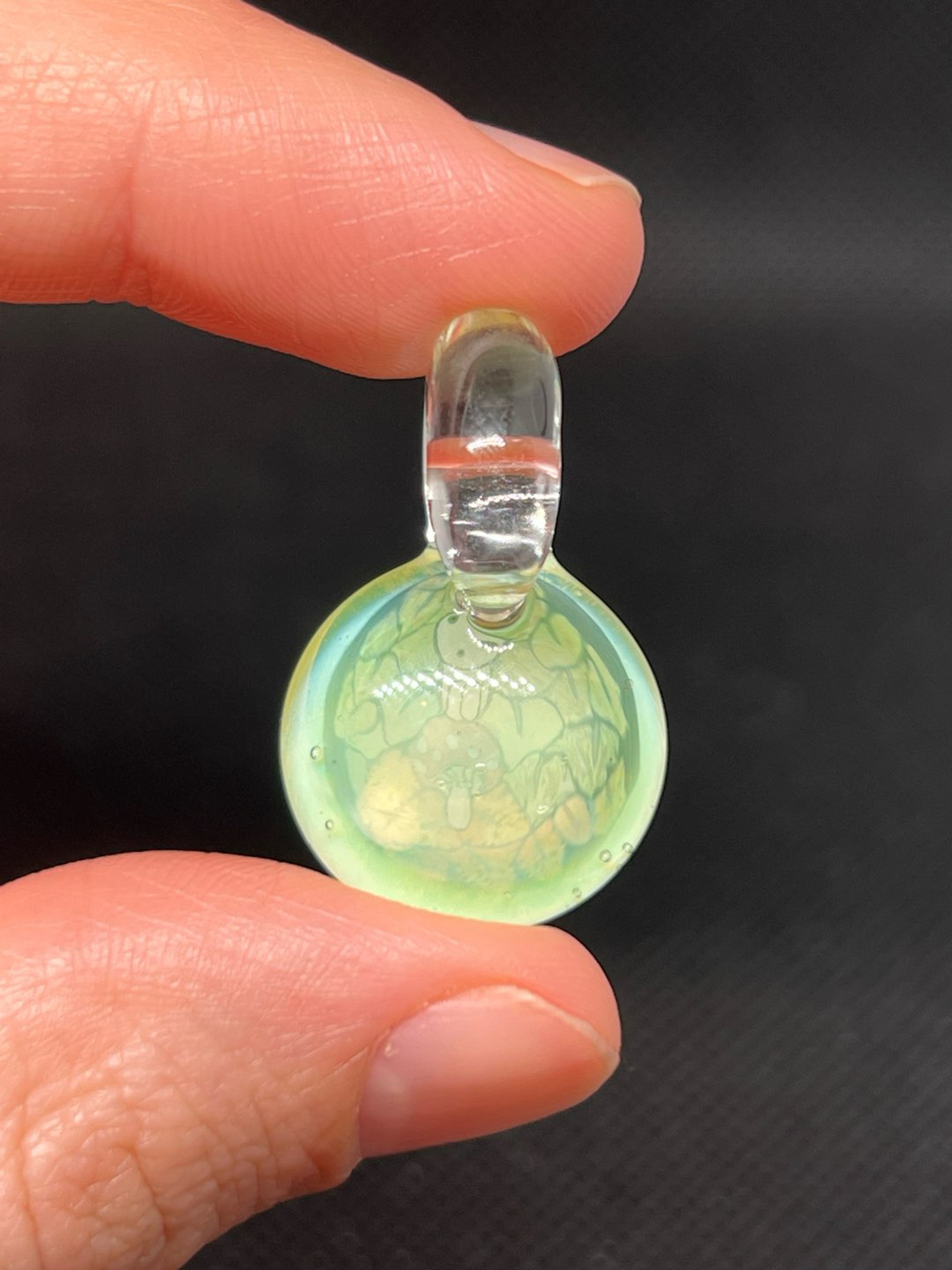 Preview pic of UV Kodama Mille Pendant