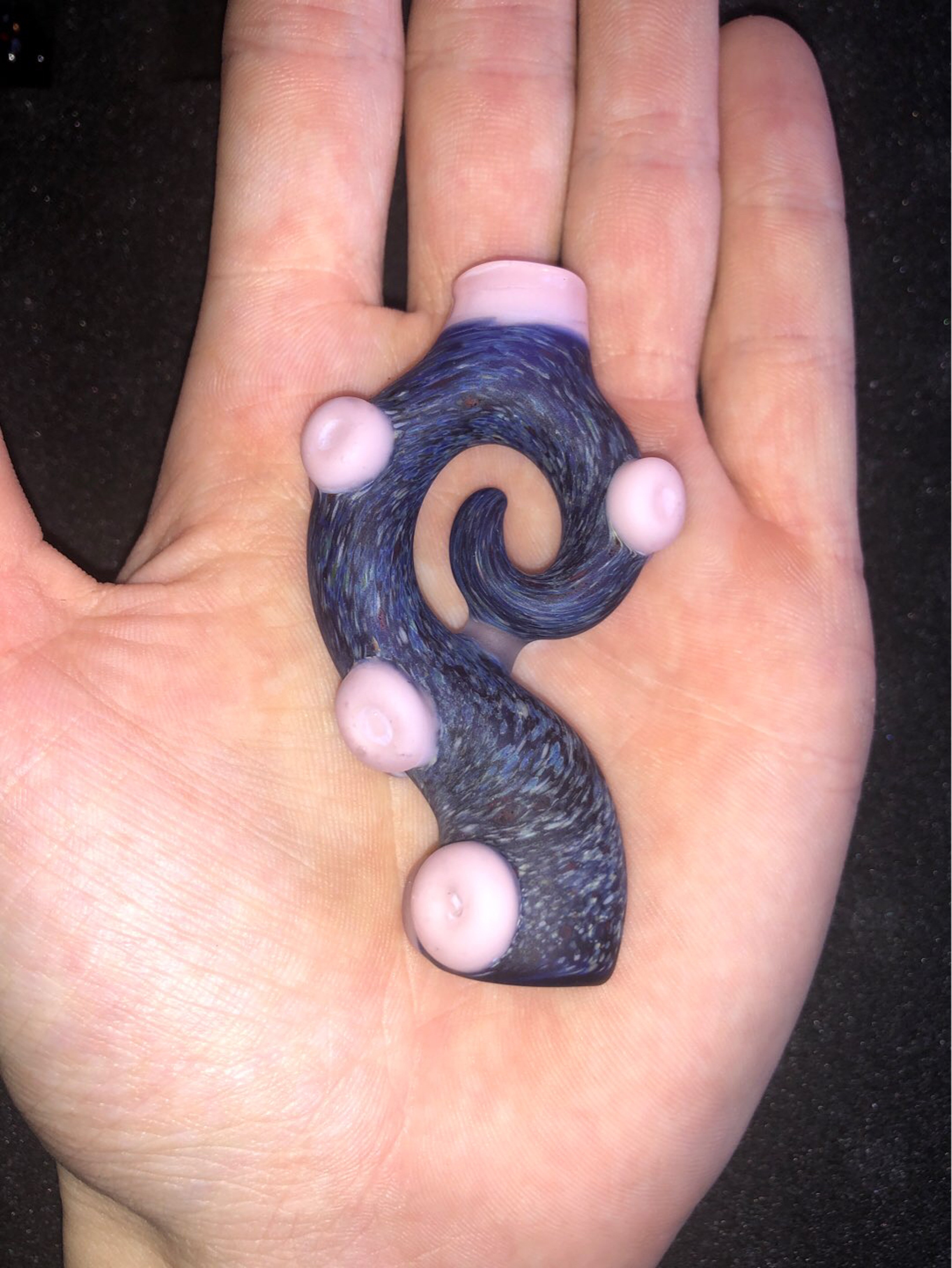 Preview pic of Popeye glass tentacle chillum pendant