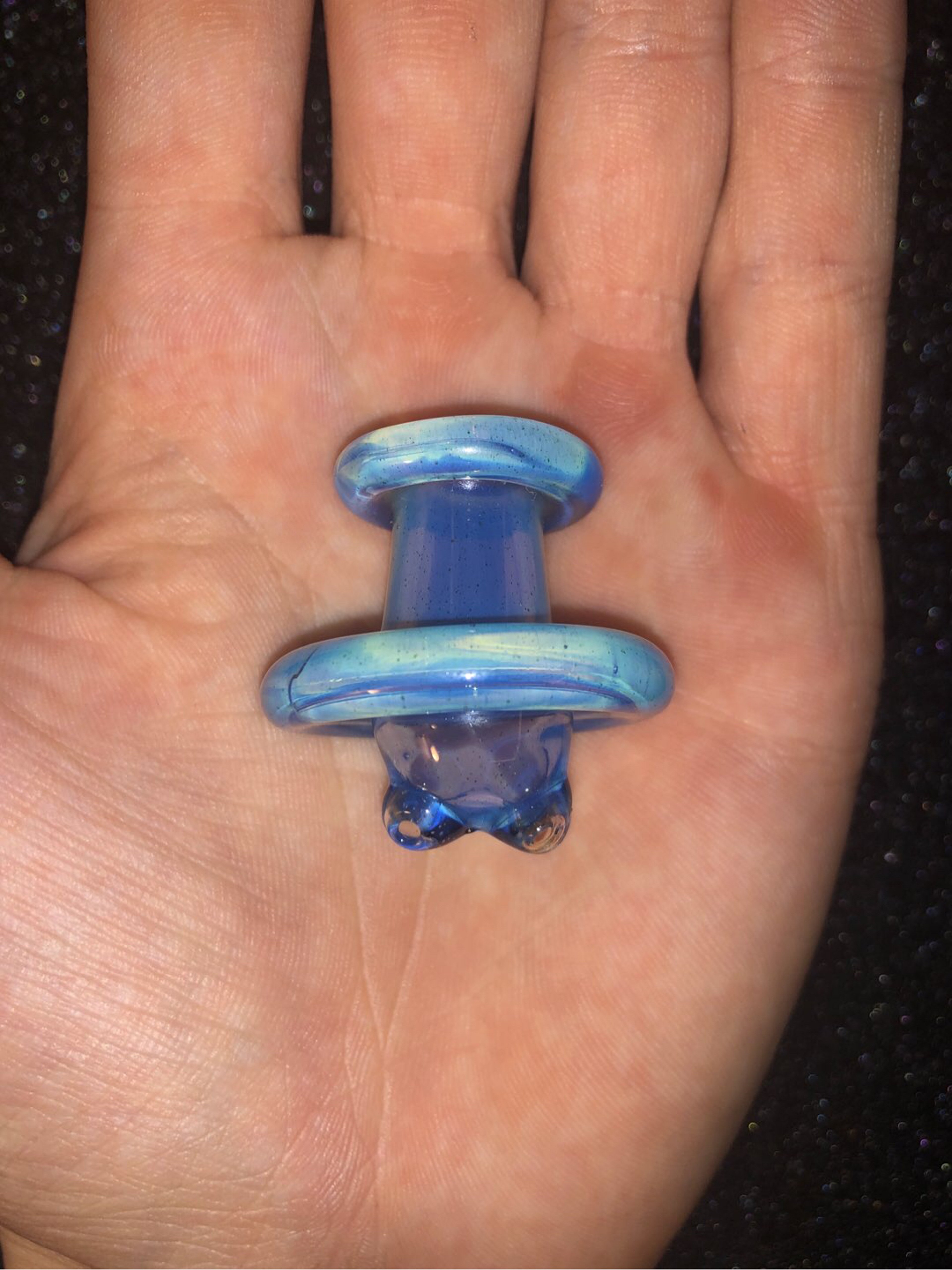 Preview pic of (small crack + iffy seal) Costa glass spinner cap