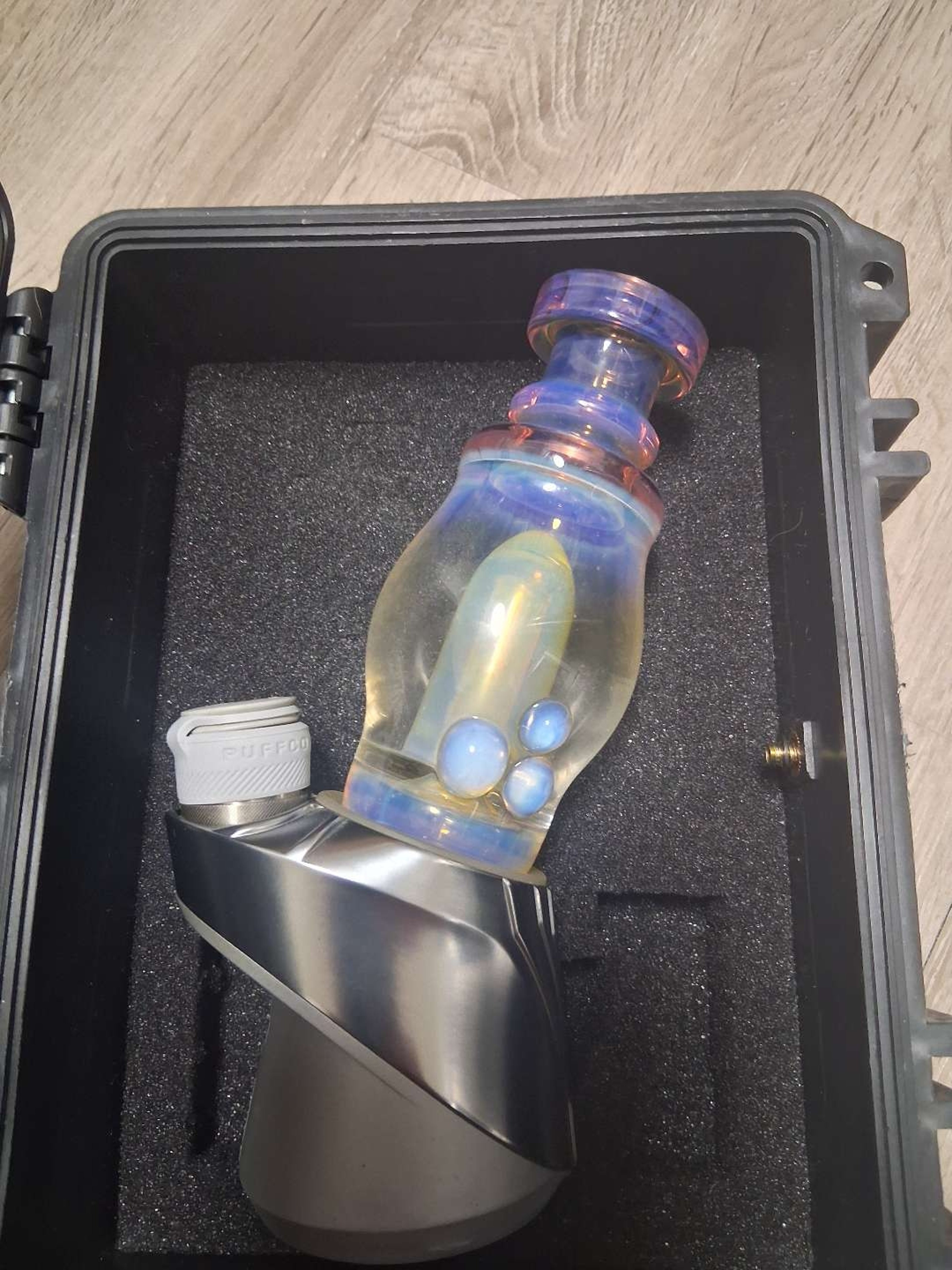 Preview pic of Puffco guardian with custom glass