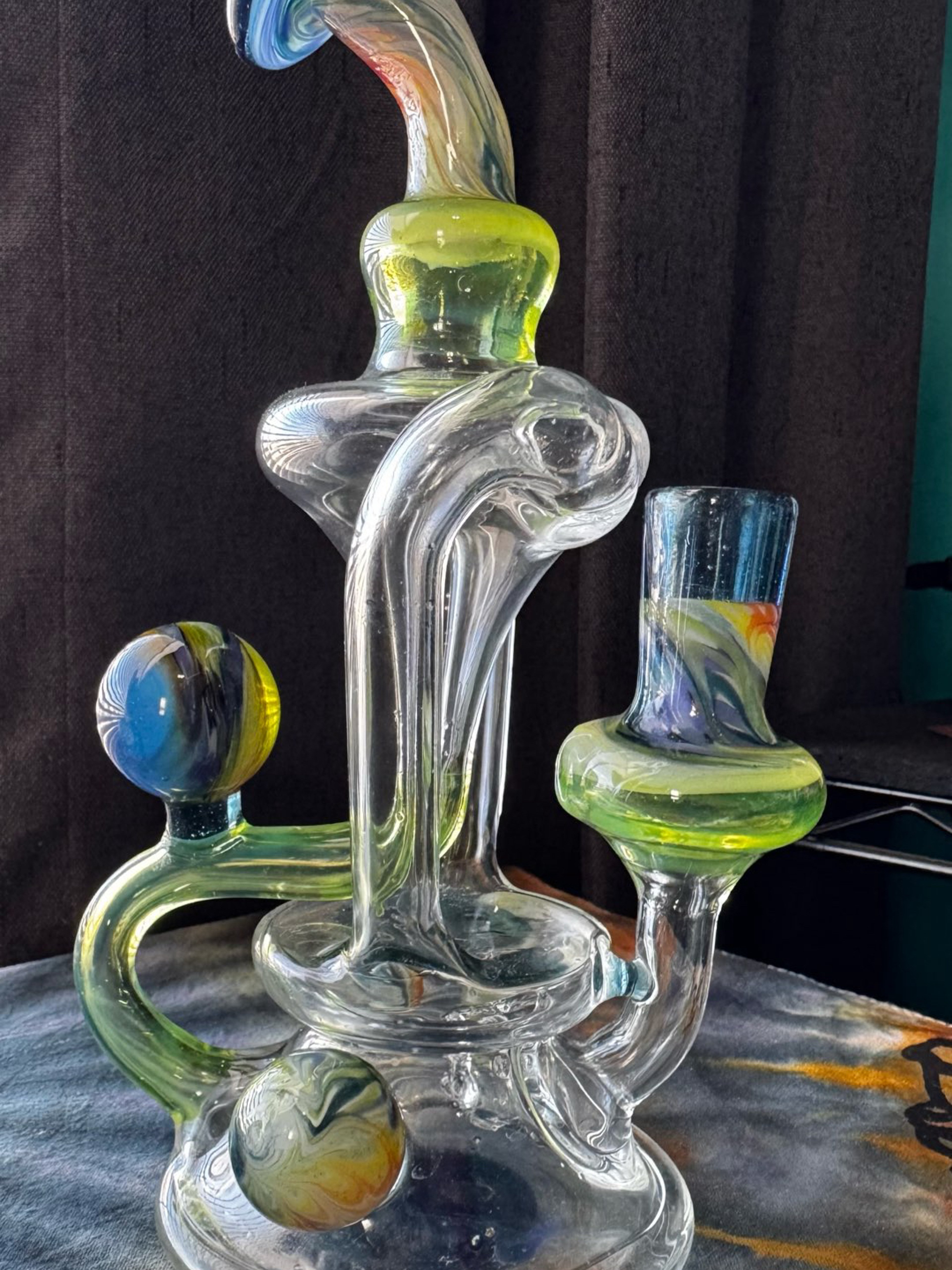 Preview pic of Rigs from US glass artists