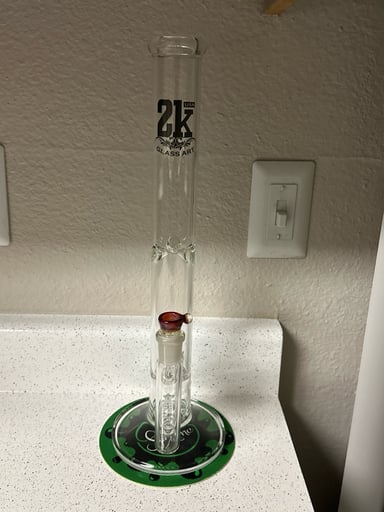 Preview pic of 2k glass bong
