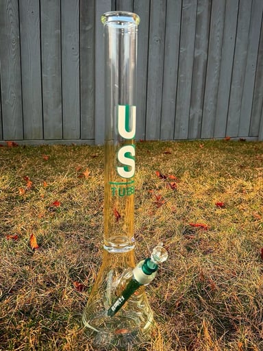 Preview pic of ☘️18" US TUBES BEAKER☘️