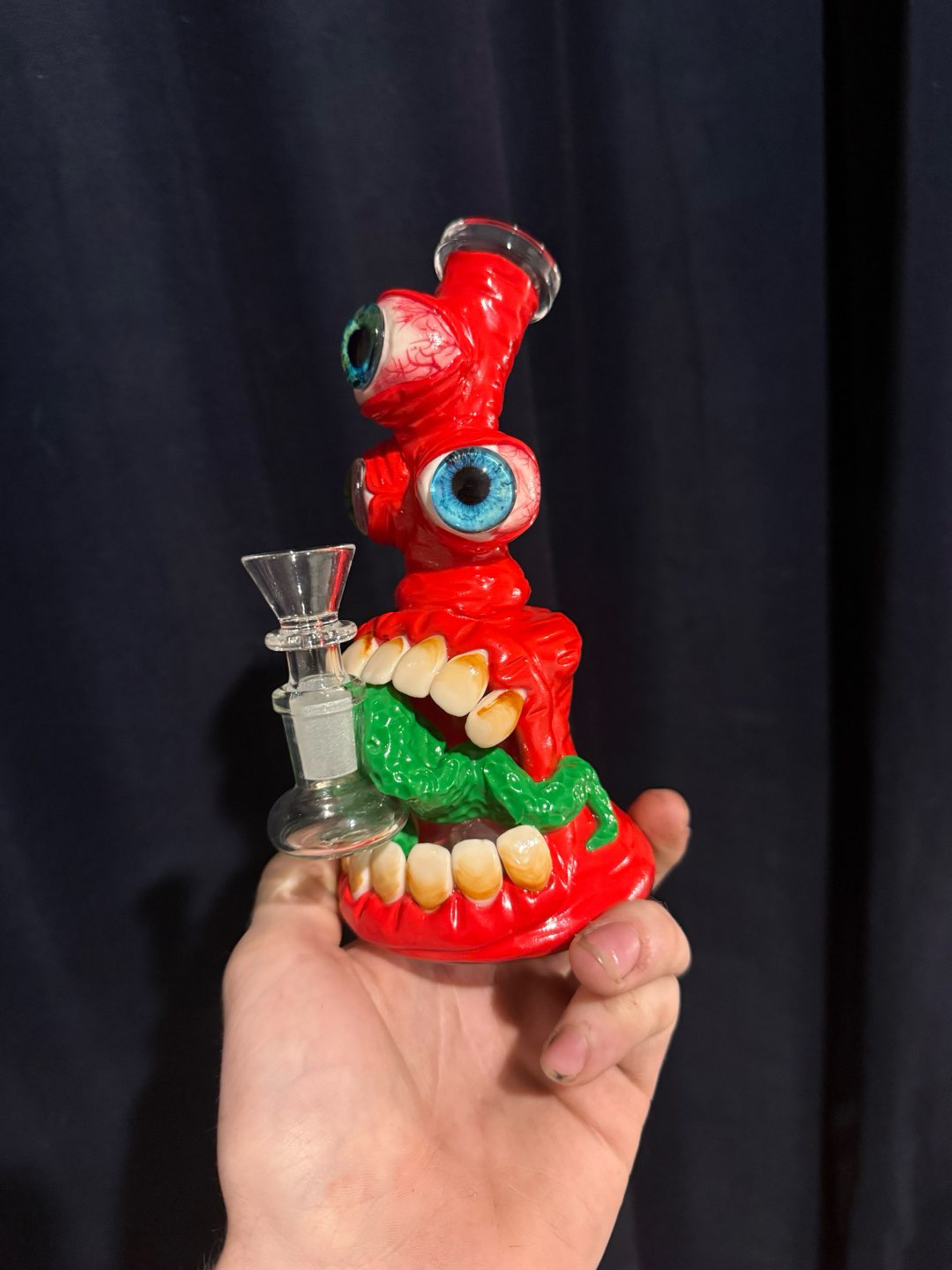 Preview pic of Red Monster Bong