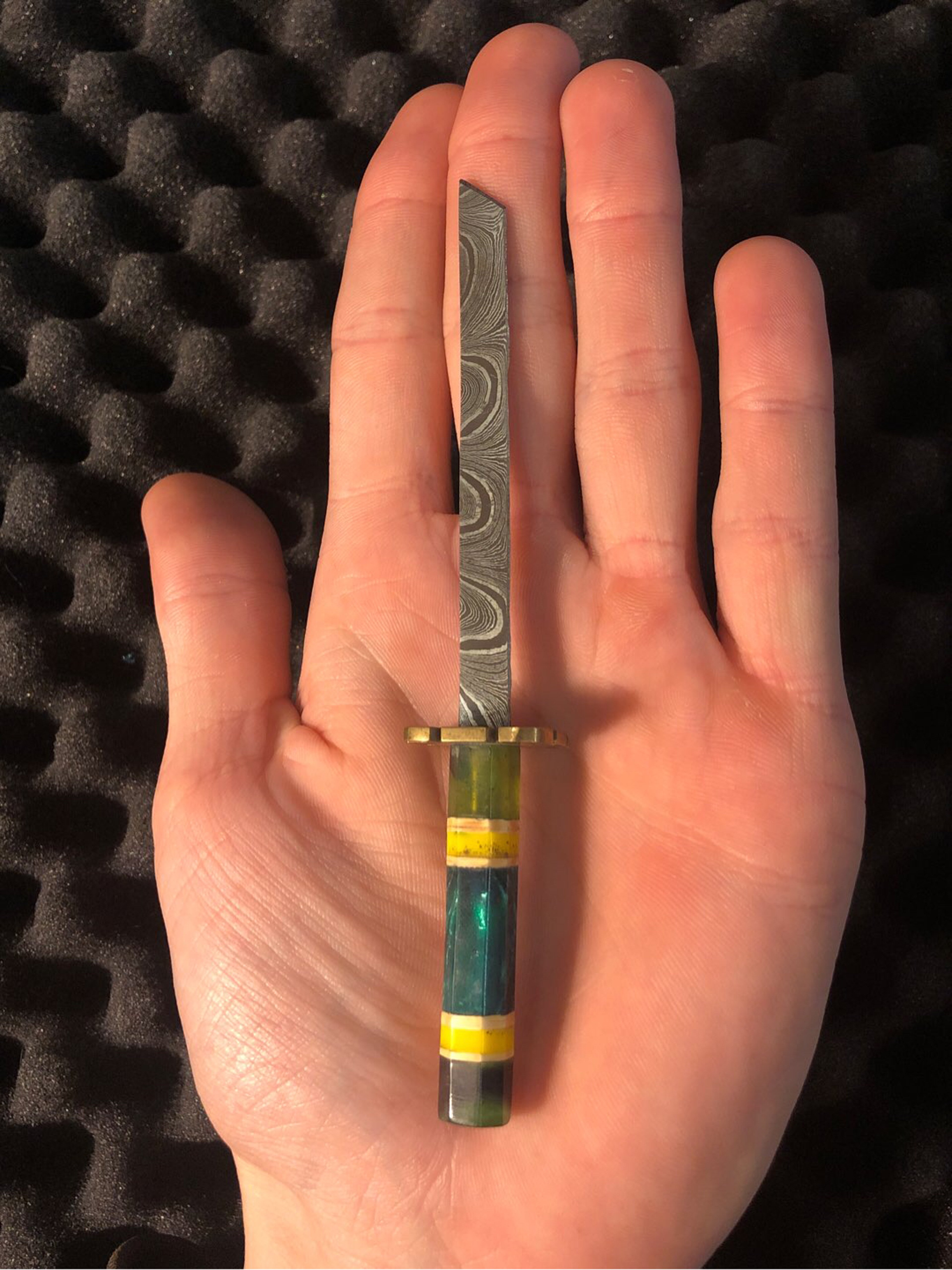 Preview pic of Damascus hk katana tool