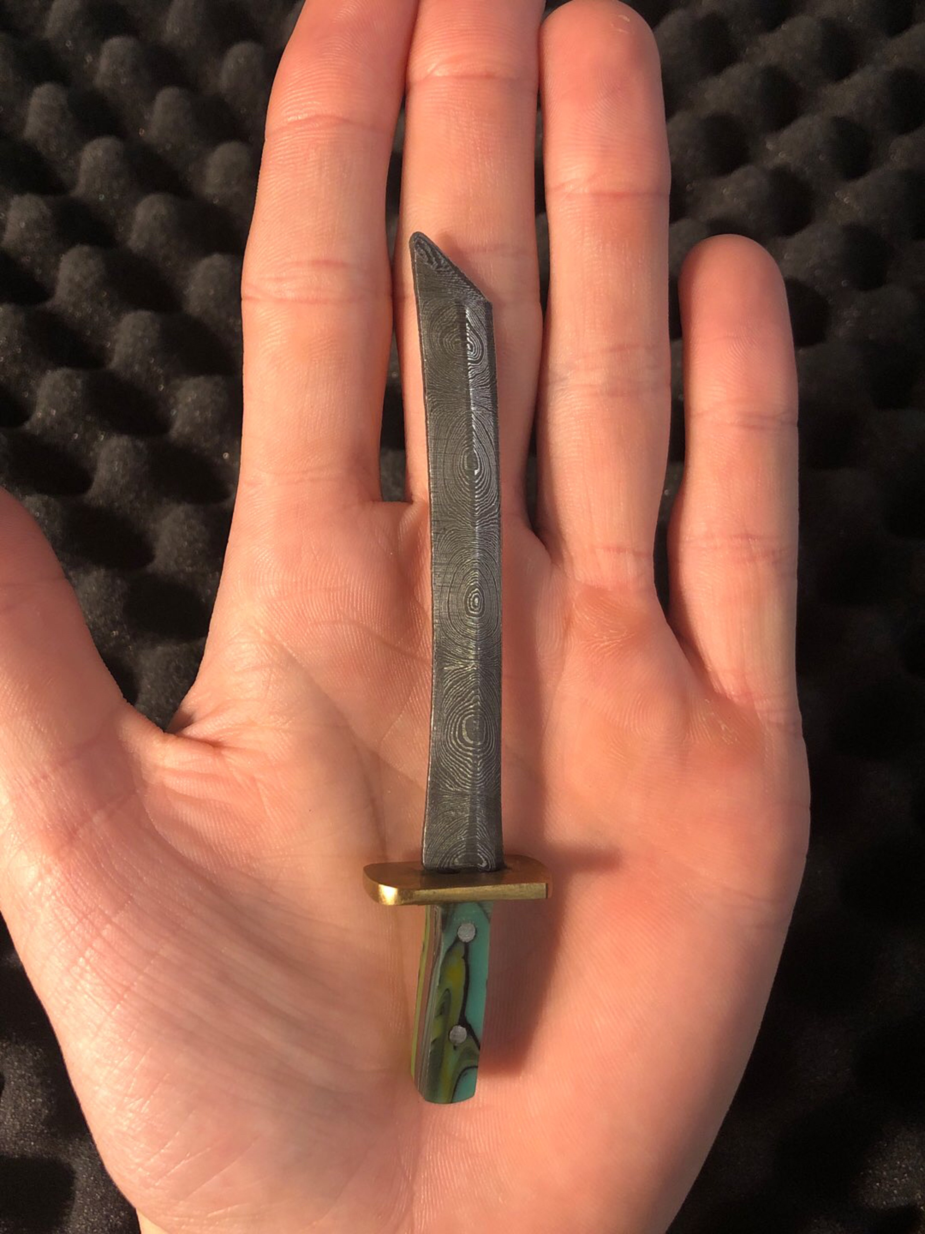 Preview pic of Damascus hk (full tang) slightly curved sword