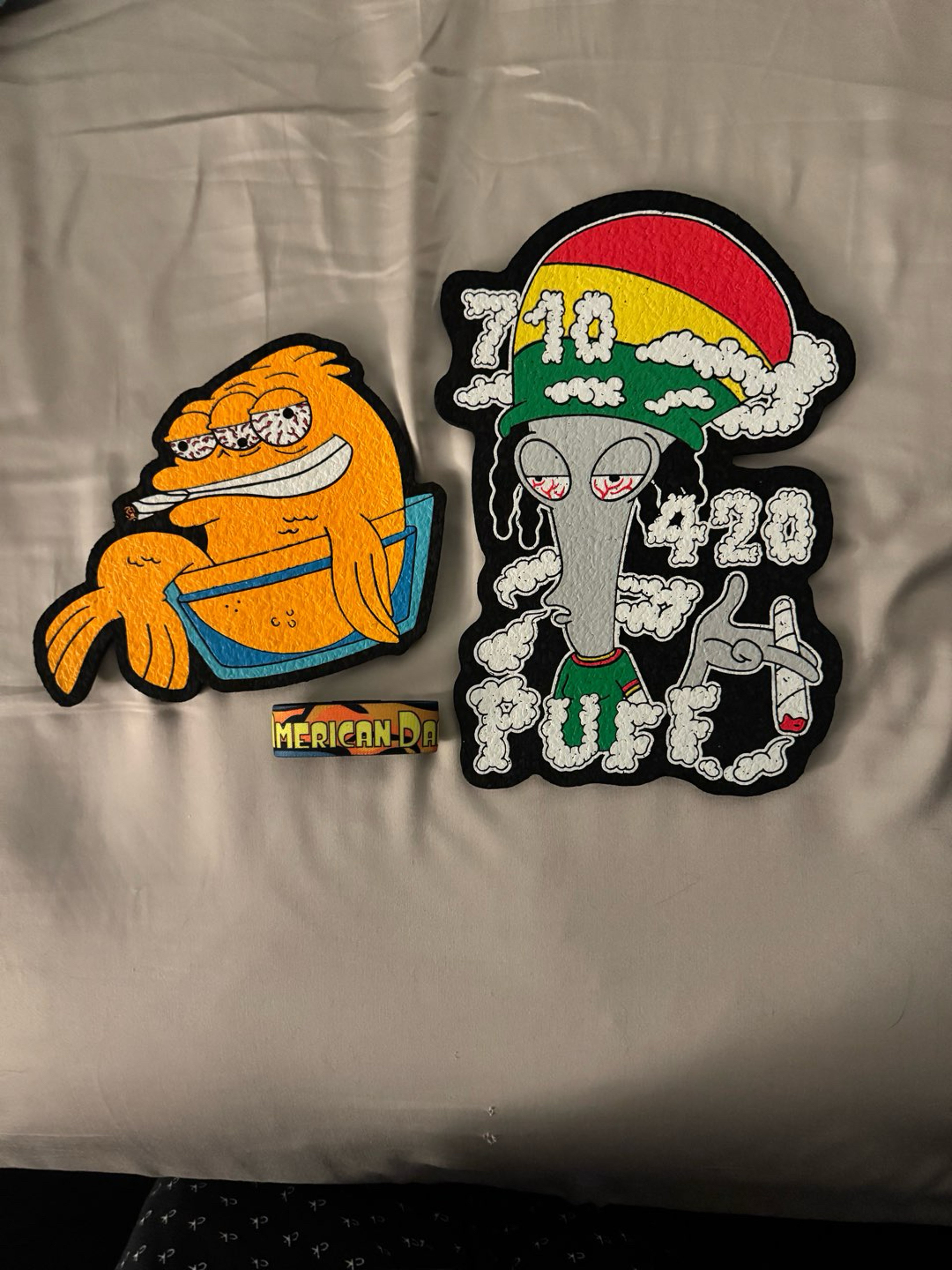Preview pic of Puff glass Roger and 3 eyed Klaus Moodmat combo