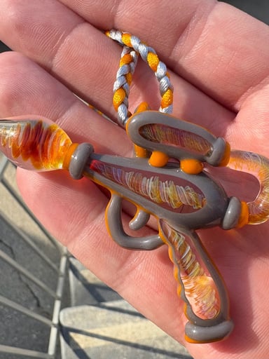Preview pic of Torn Glass Raygun + Pendantdrip