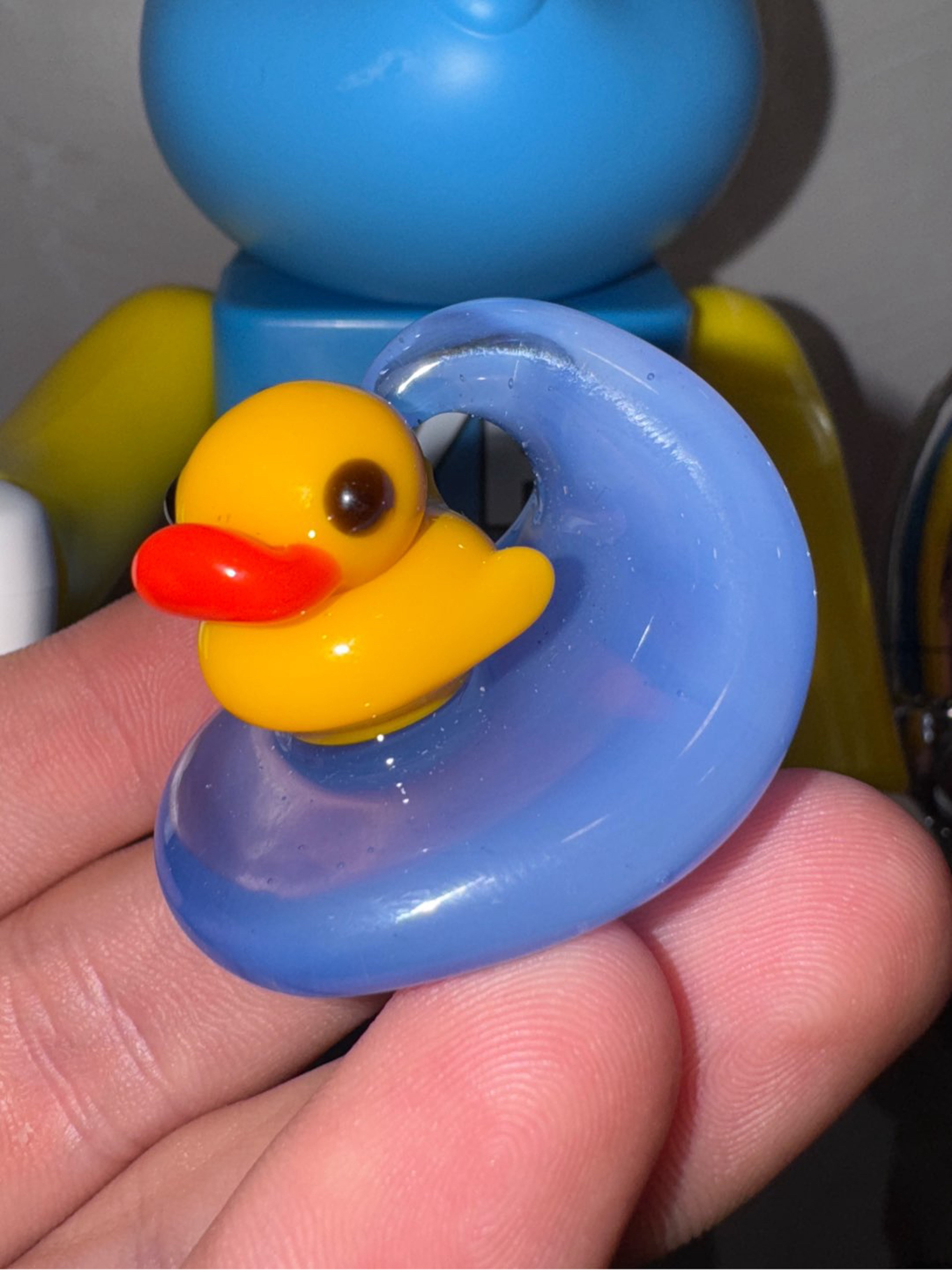 Preview pic of Ryno Glass Surfing Ducky Mib