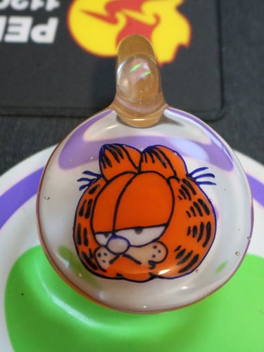 Preview pic of Garfield flip pendant