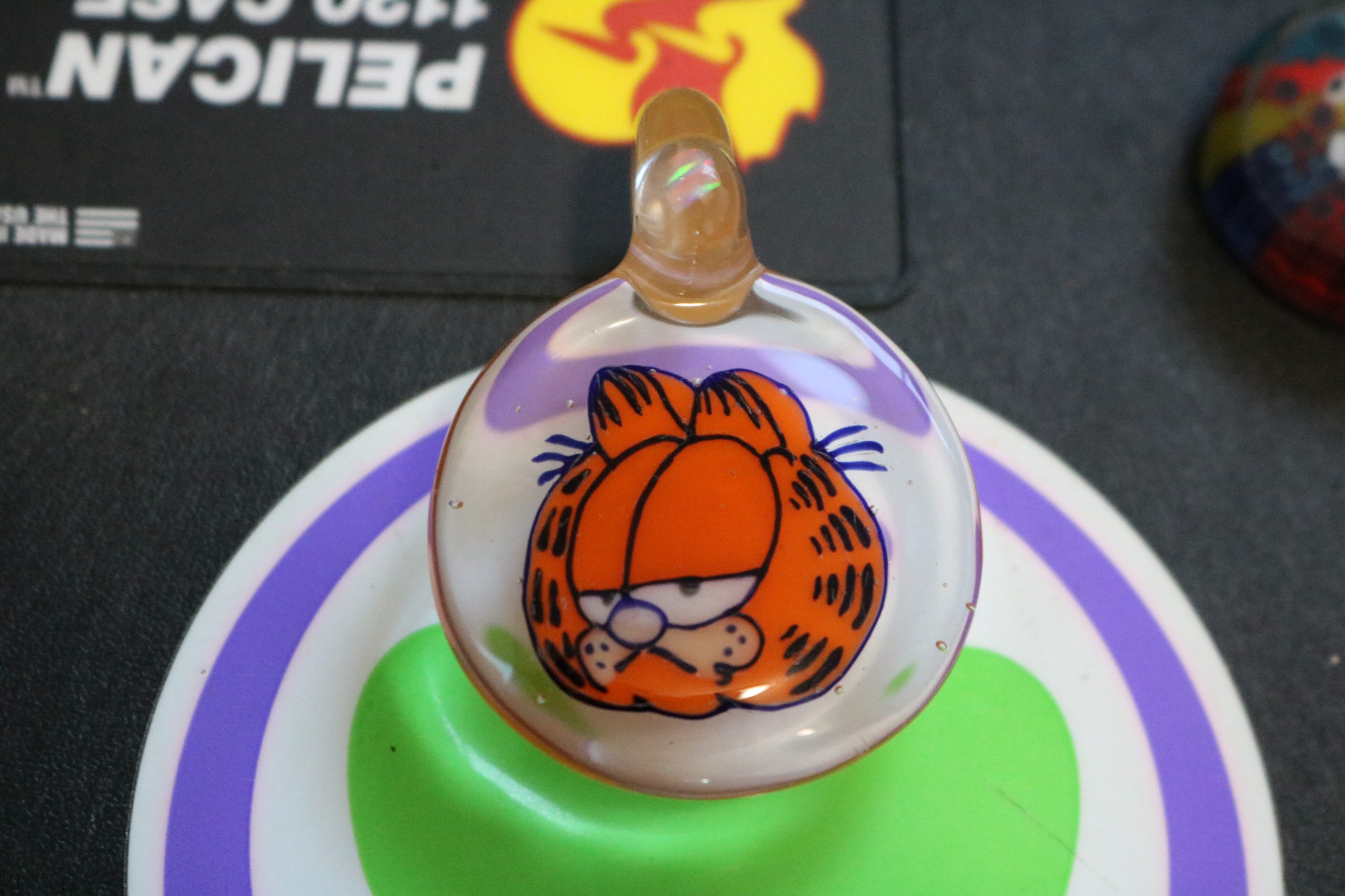 Preview pic of Garfield flip pendant