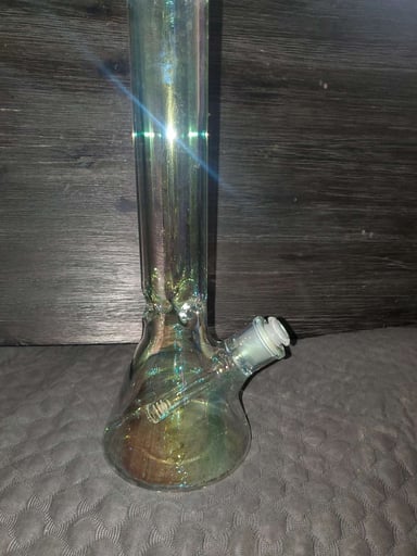 Preview pic of 14inch opal glass bong with stem