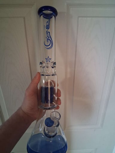 Preview pic of 9mm thick beast most bongs are around 5