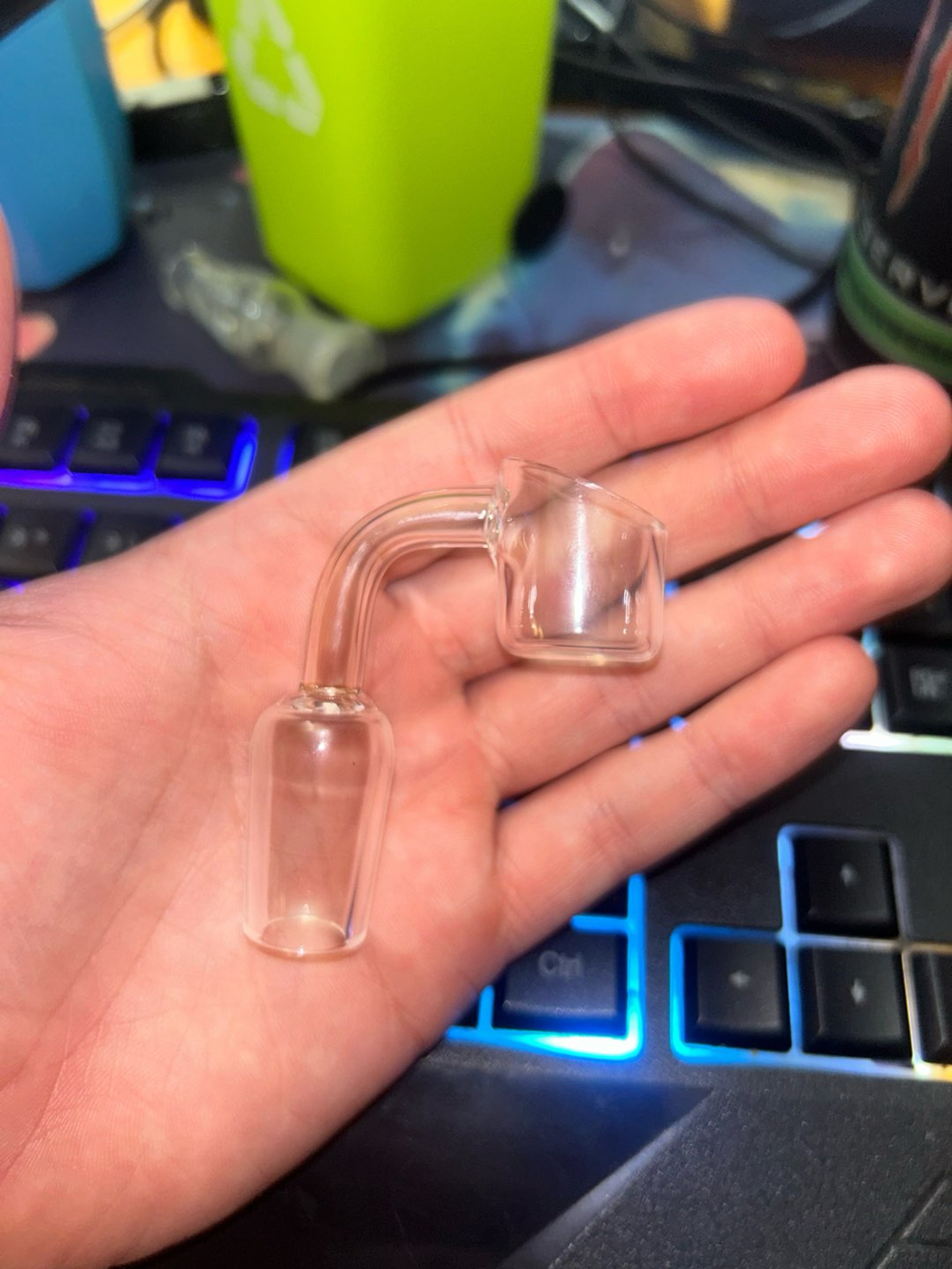 Preview pic of 18mm Slanted Small Bucket Banger