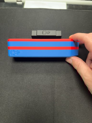 Preview pic of Puffco Pivot case Blue/scarlett red