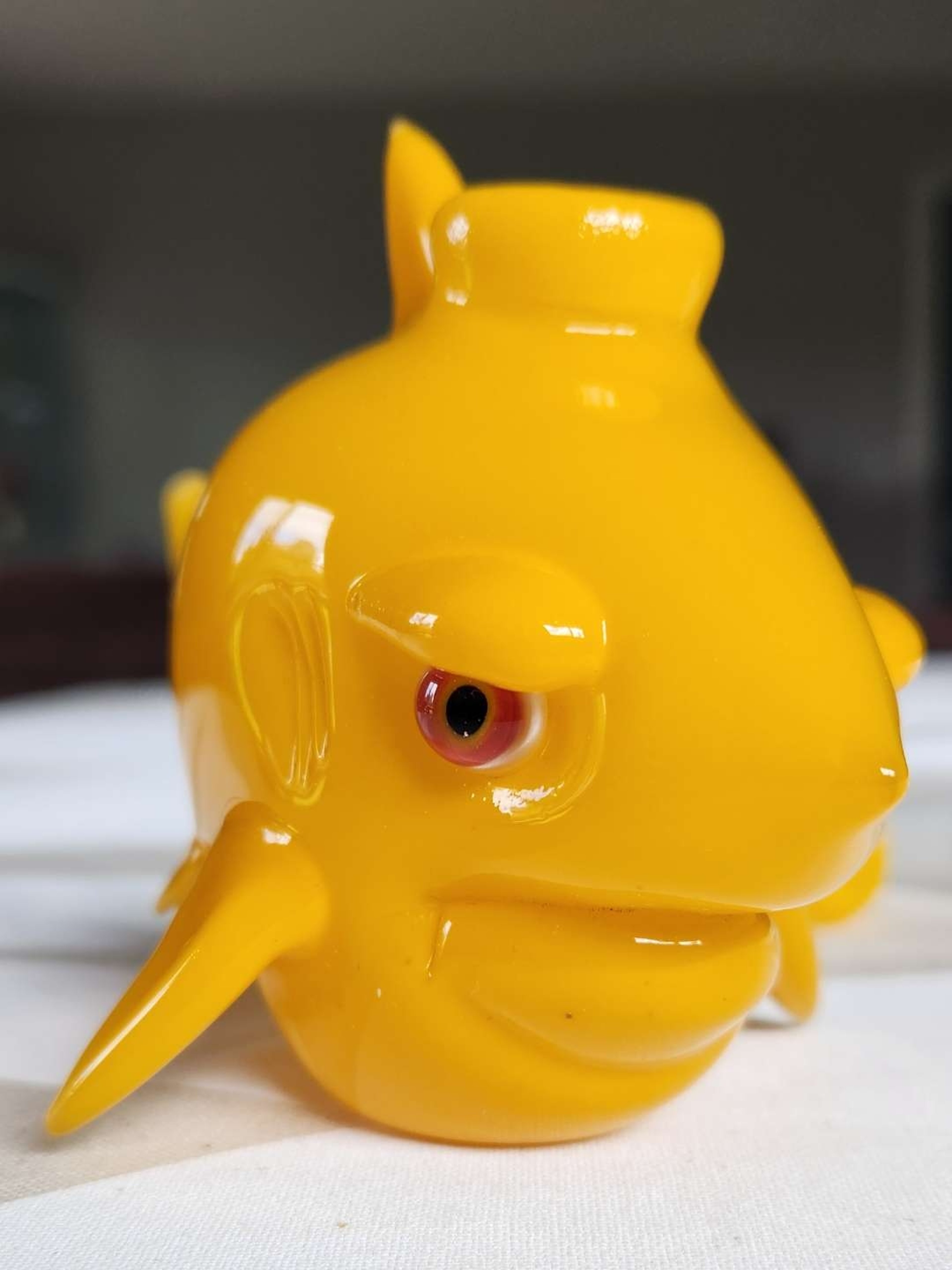 Preview pic of Niko Cray - Removable Diffy Mini Shark - Yellow