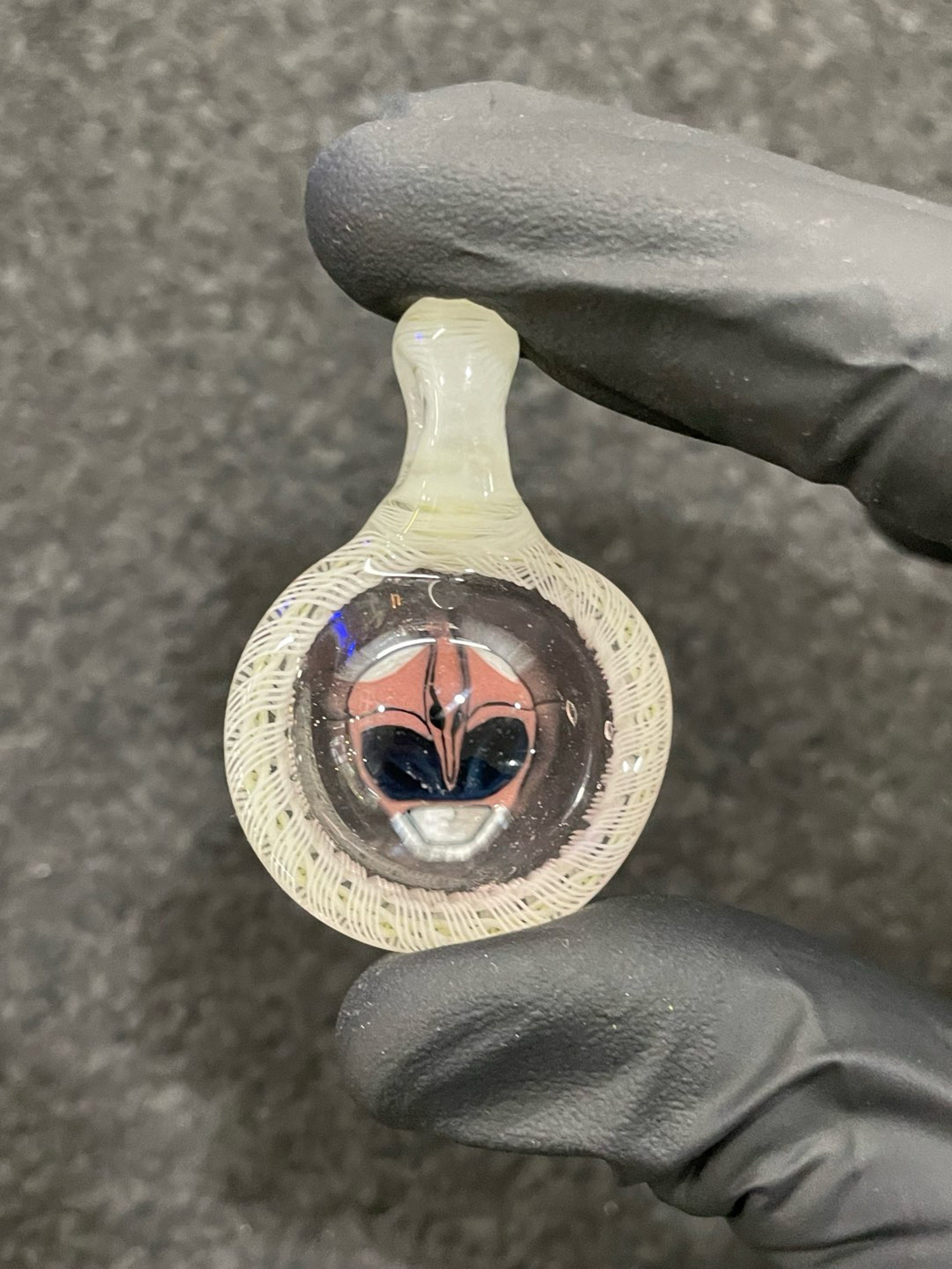 Preview pic of Willstar Glass Pink Ranger Millie Pendant