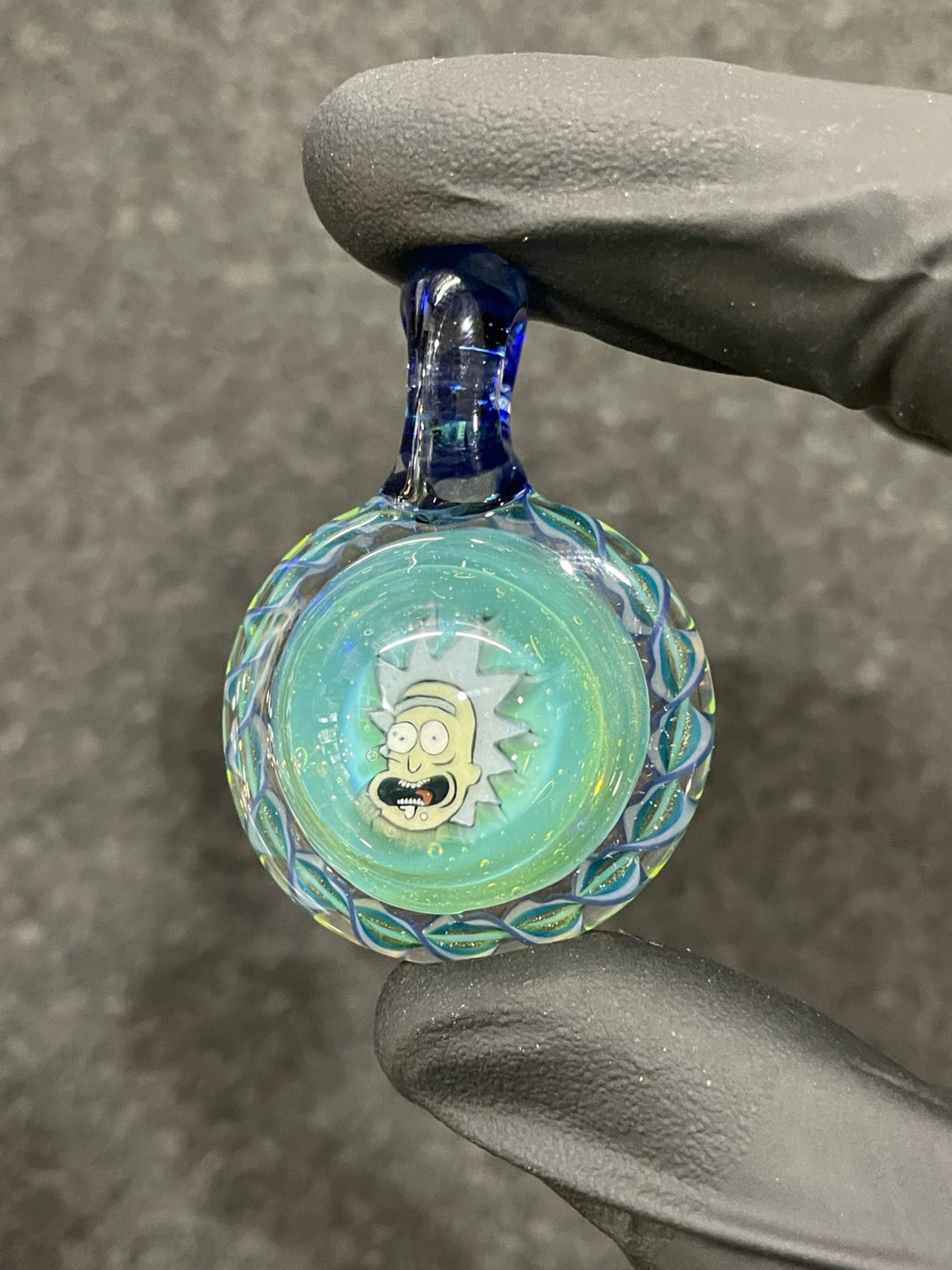 Preview pic of Willstar Glass Rick Millie Pendant