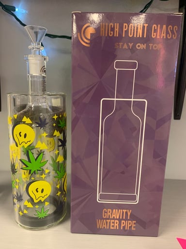 Preview pic of High Point Glass 9.5’’ Gravity Waterpipe